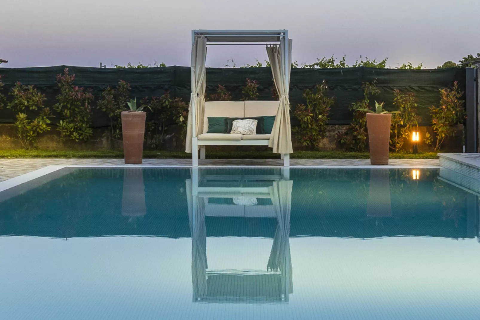 The Luxury Beach Villa - Zwembad