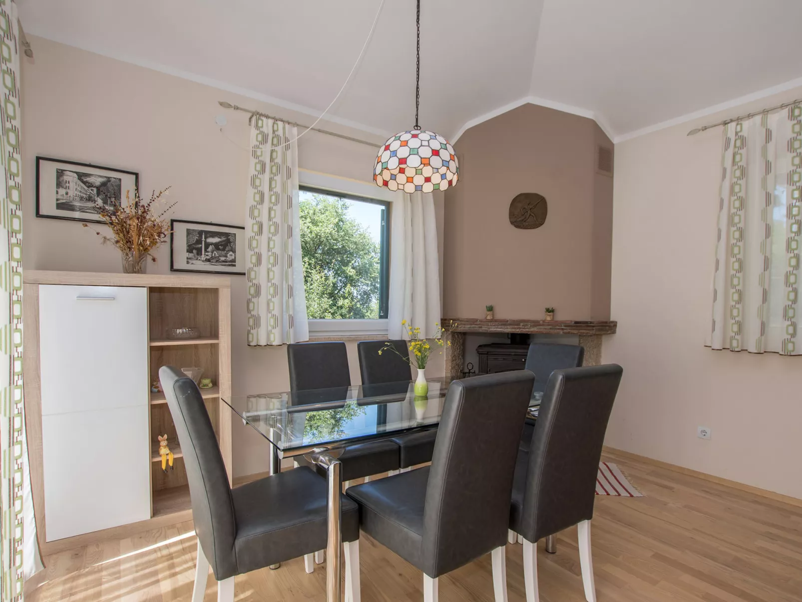 House 1276 - Binnen