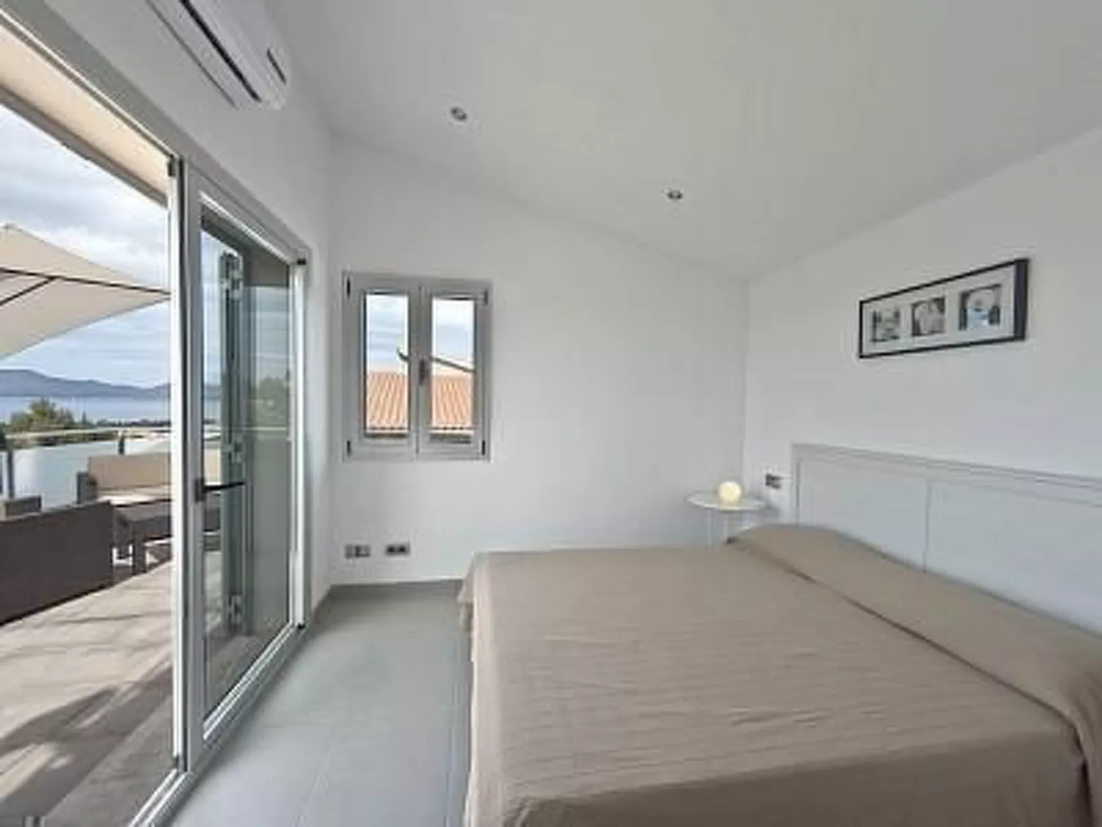 Moderne Villa mit Pool, Terrasse und traumhaften Meerblick - Binnen