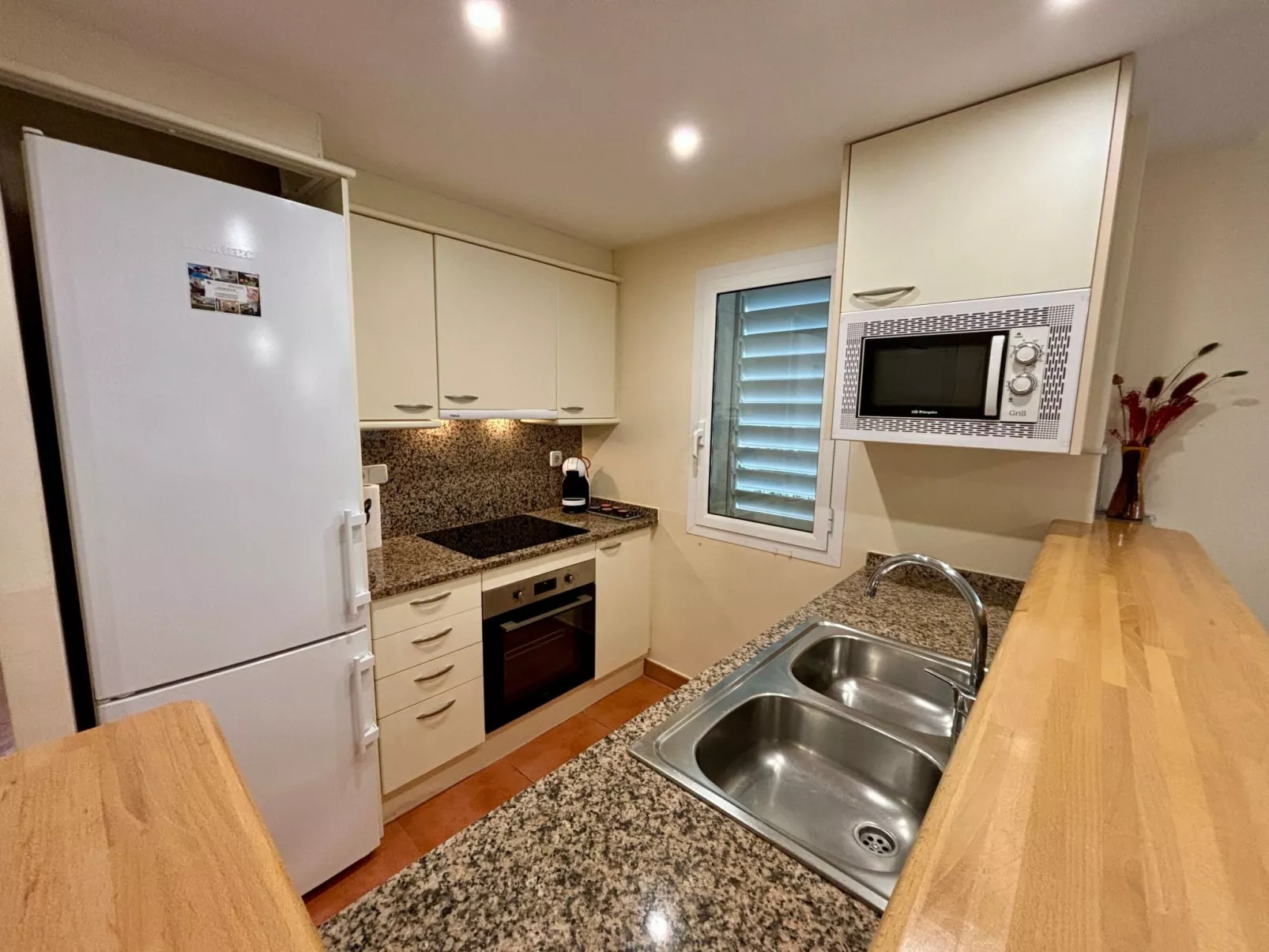 Moderne Ferienwohnung mit Pool und Garten - Image-tags.info