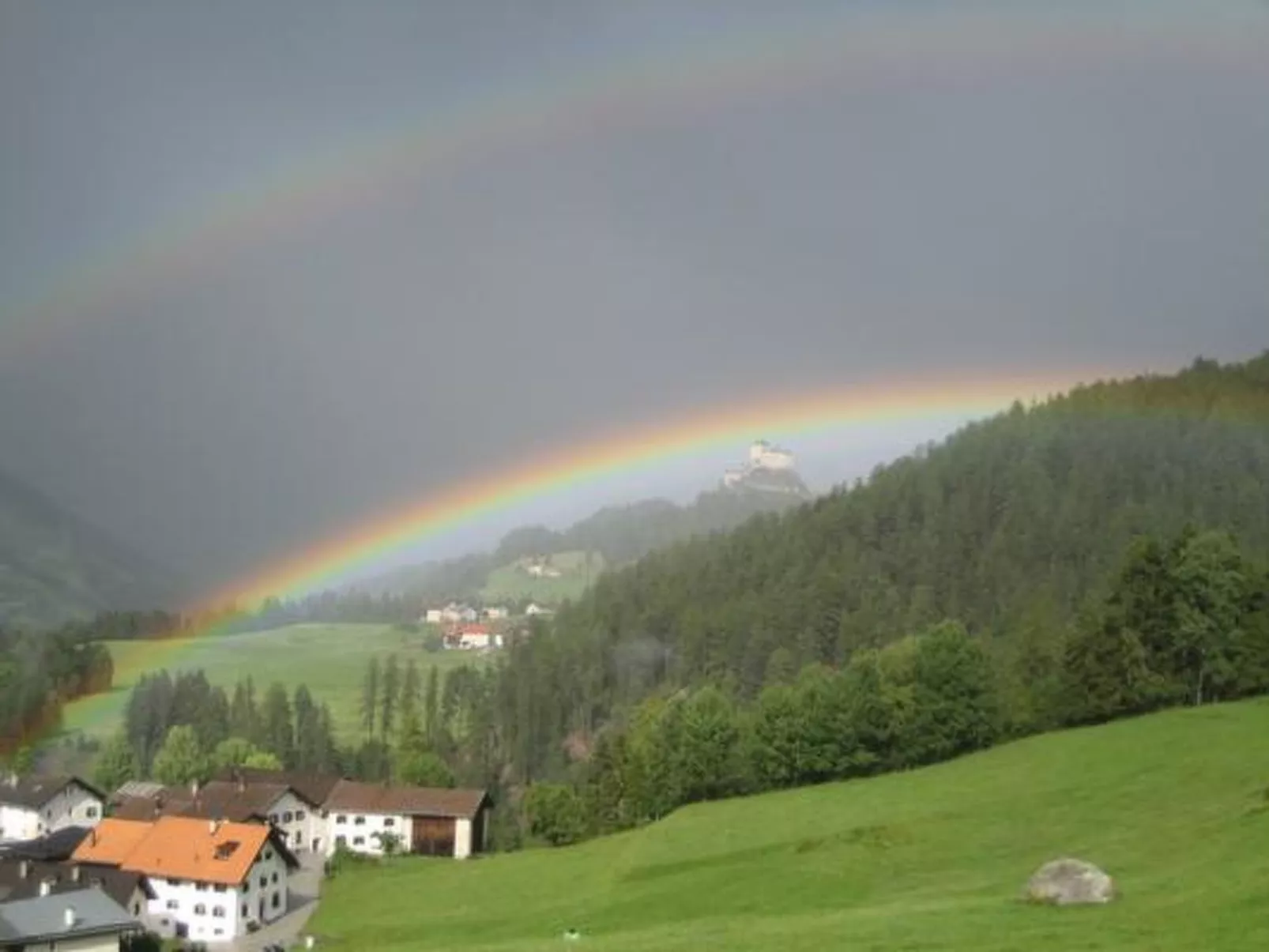 Forsthaus Falkenstein, (Tarasp). - Buiten