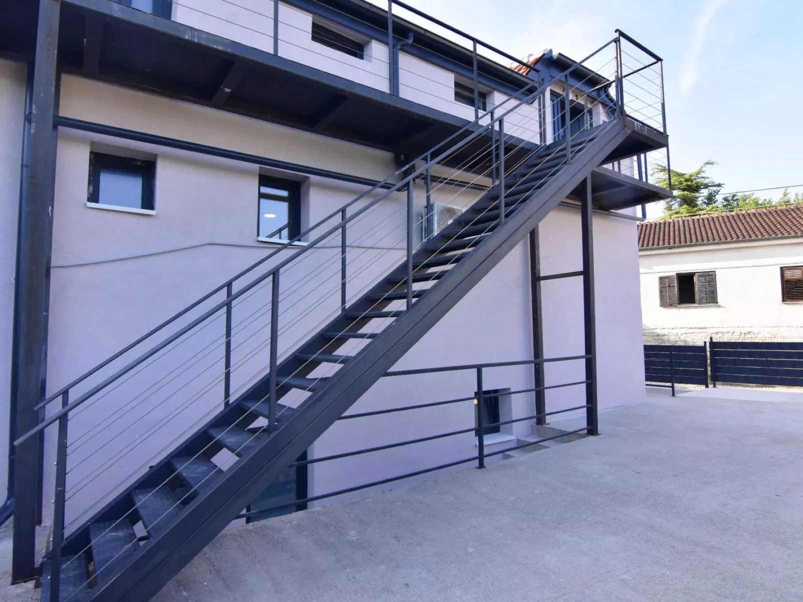 Studio Apartment Fenix 4 - Image-tags.info