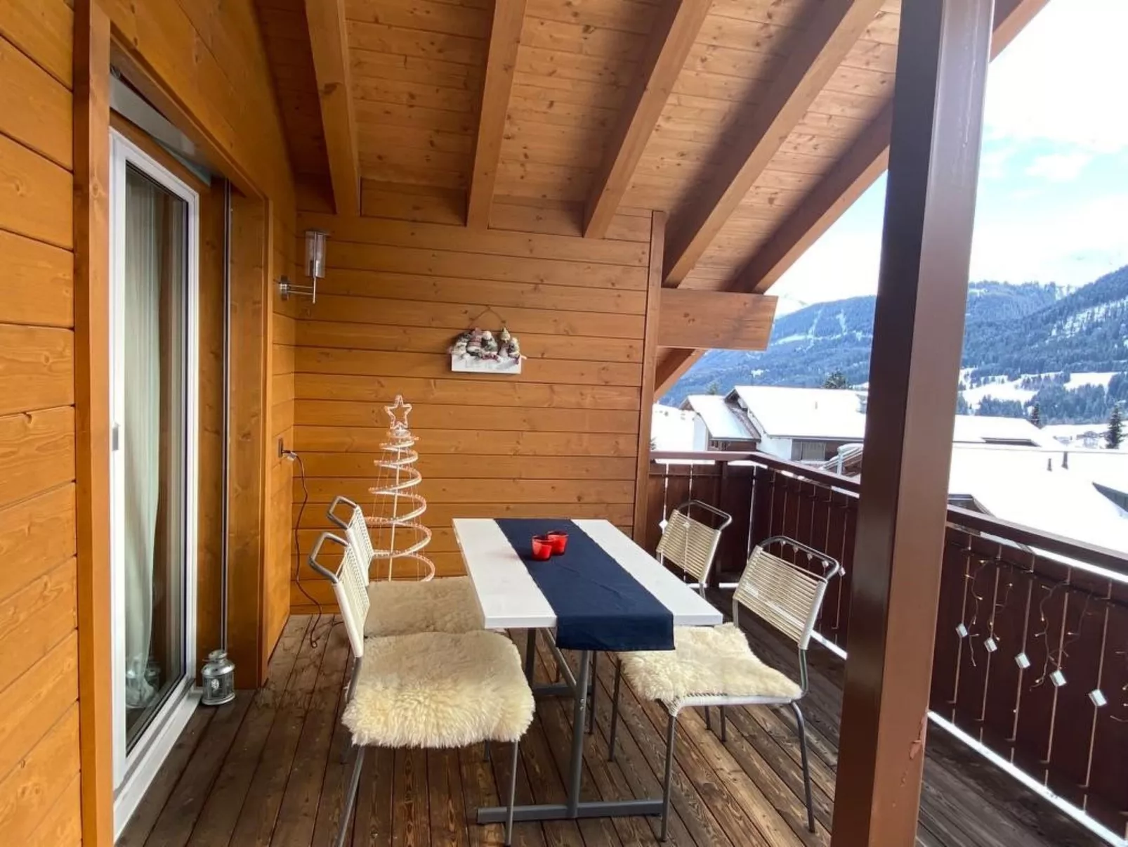 Haus Polishet, (Sedrun). - Buiten