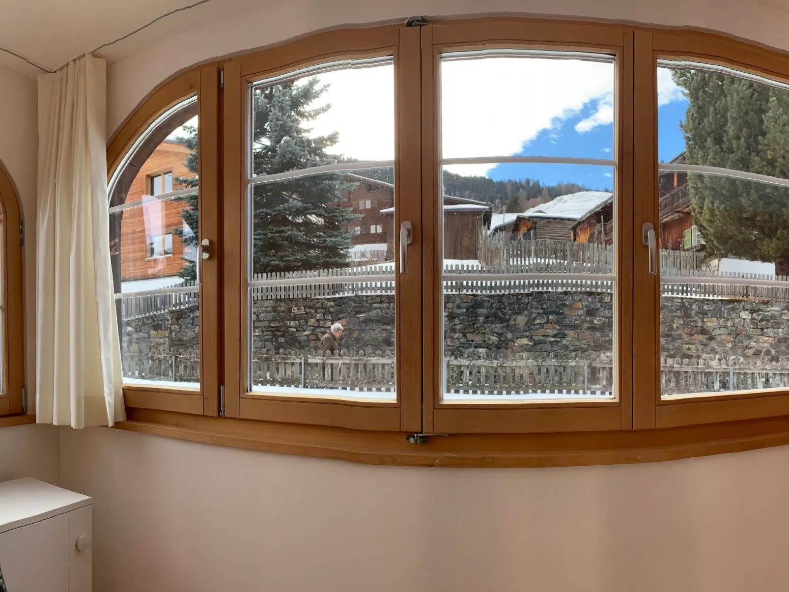Charmantes Alpen-Appartement in Conters, (Conters), - Buiten