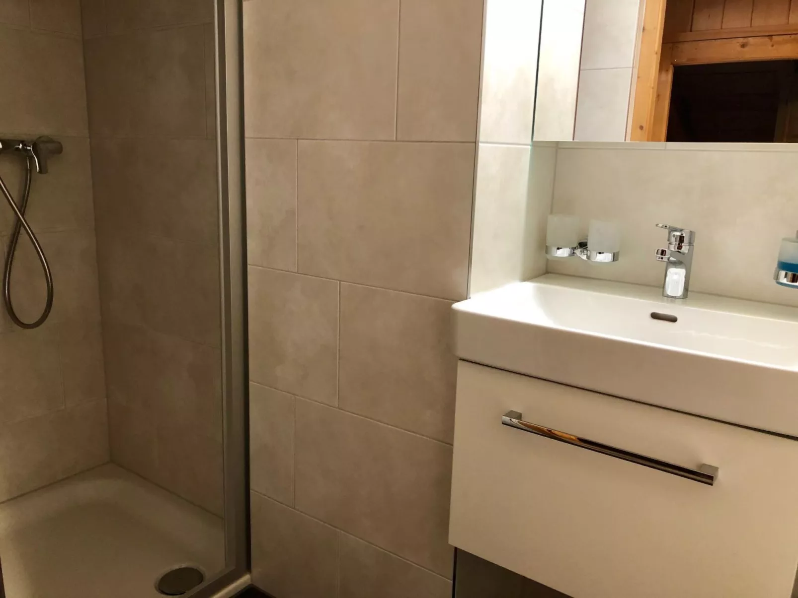 Pfister, Obersaxen-Misanenga, (Obersaxen). - Binnen
