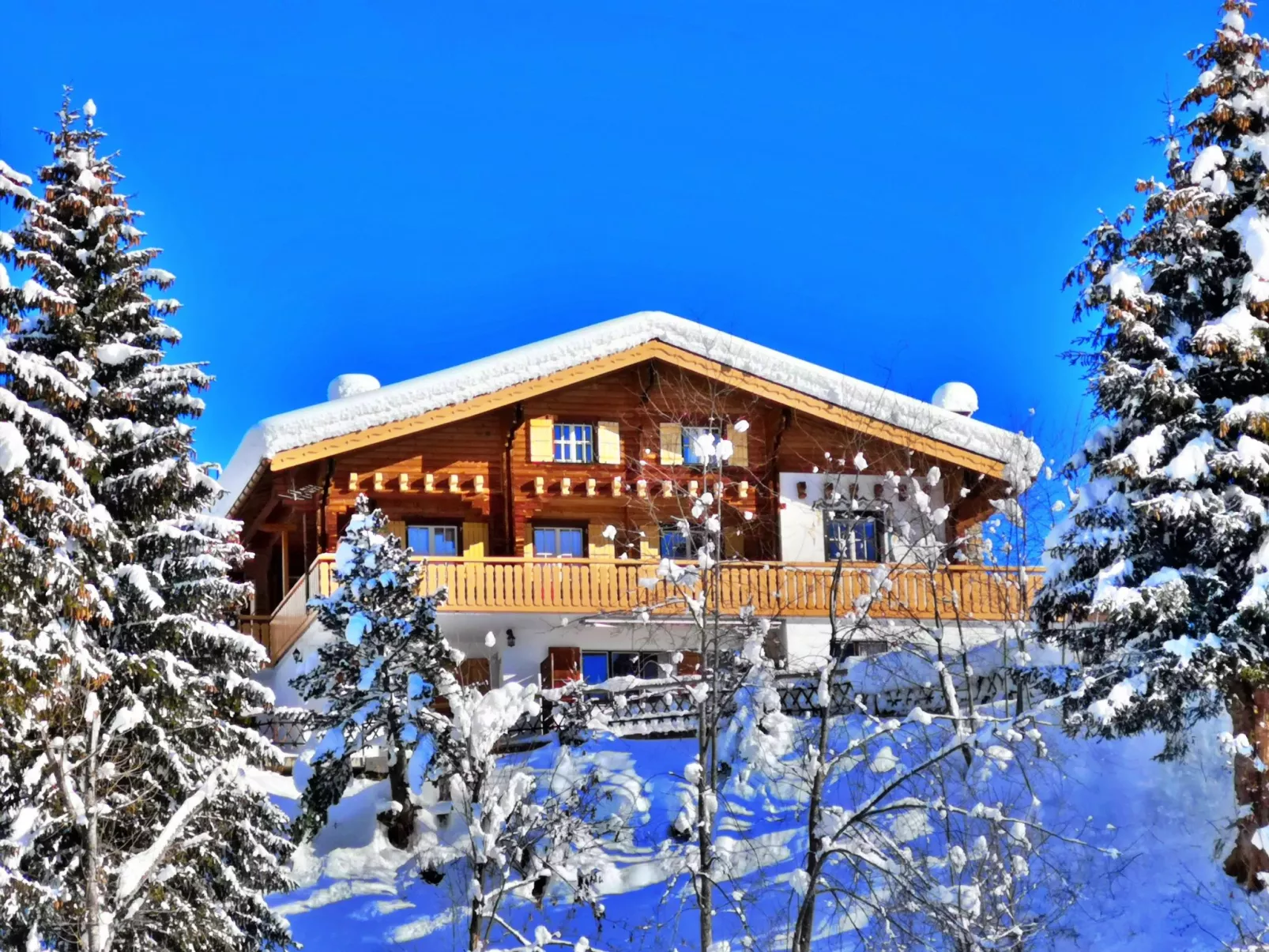 Chalet Dargun Bünter, (Camischolas/Sedrun). - Buiten