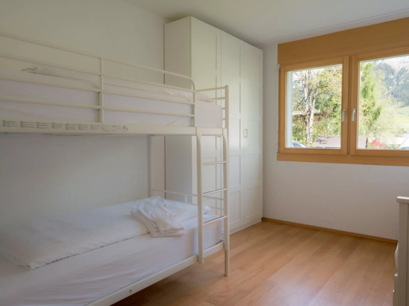 Mirasol, (Flims Waldhaus). 4.5 Zimmerwohnung - Binnen