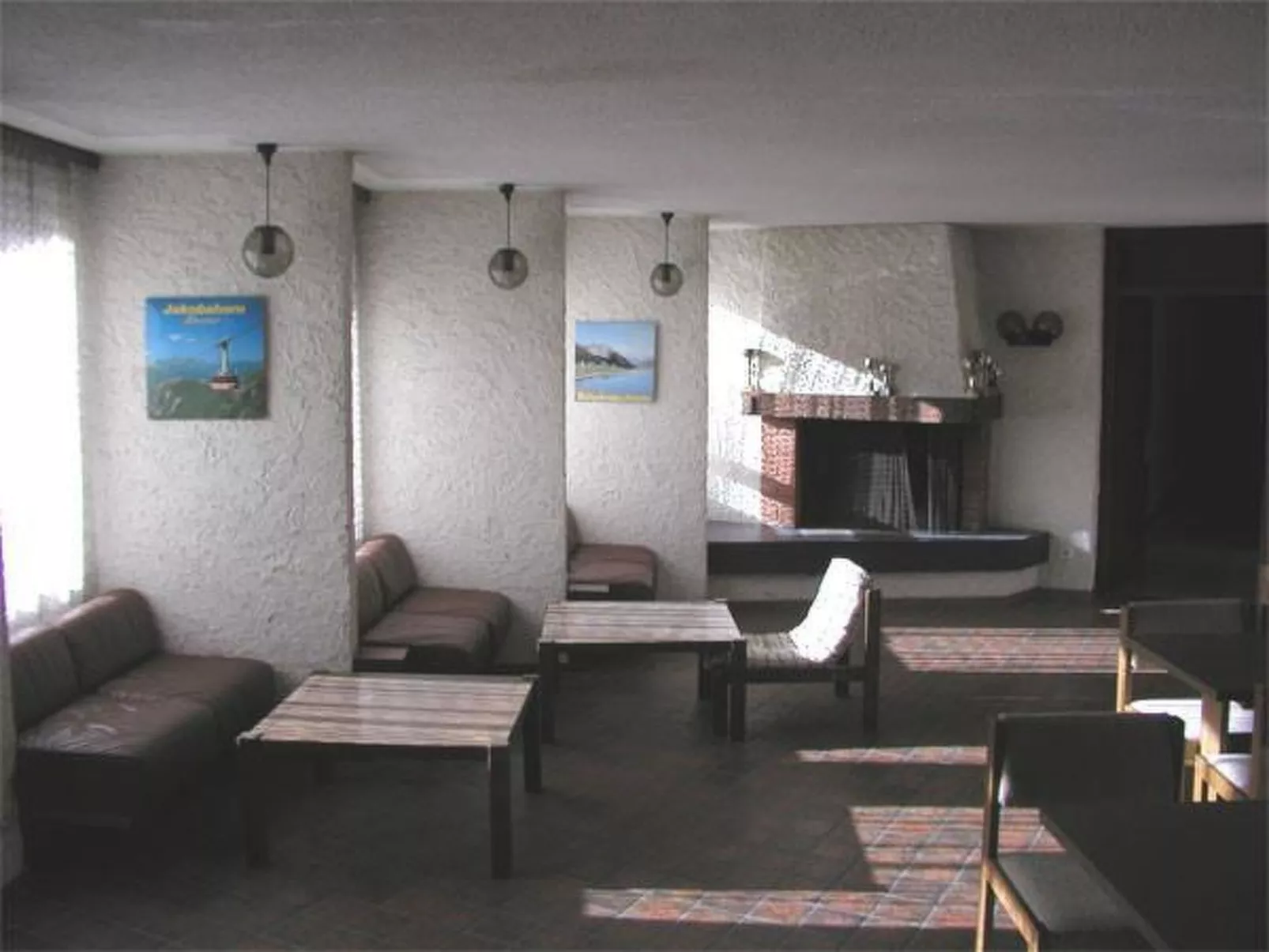 2½-Zimmerwohnung - Binnen