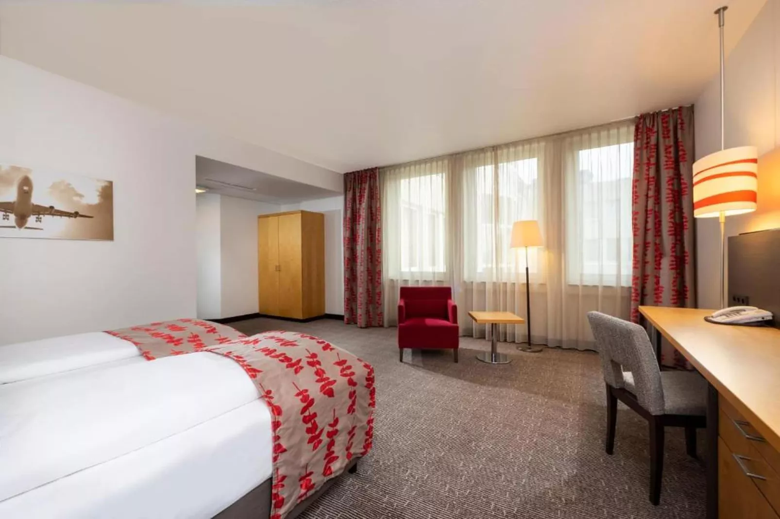 Holiday Inn Frankfurt Neu-Isenb - Superior Double Room - Slaapkamer
