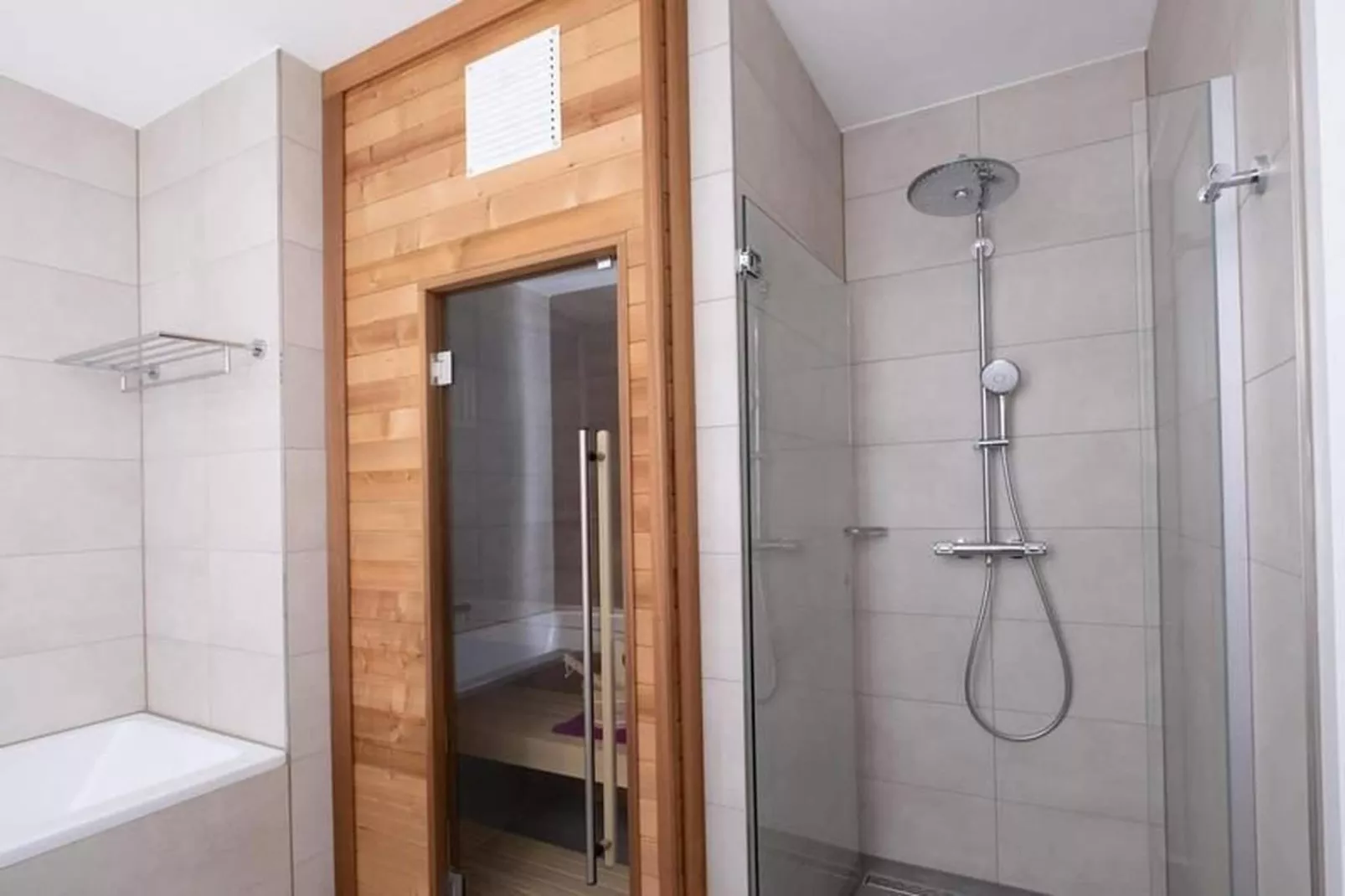 Luxury Beach Apartment | 4+2 Pers. - Badkamer