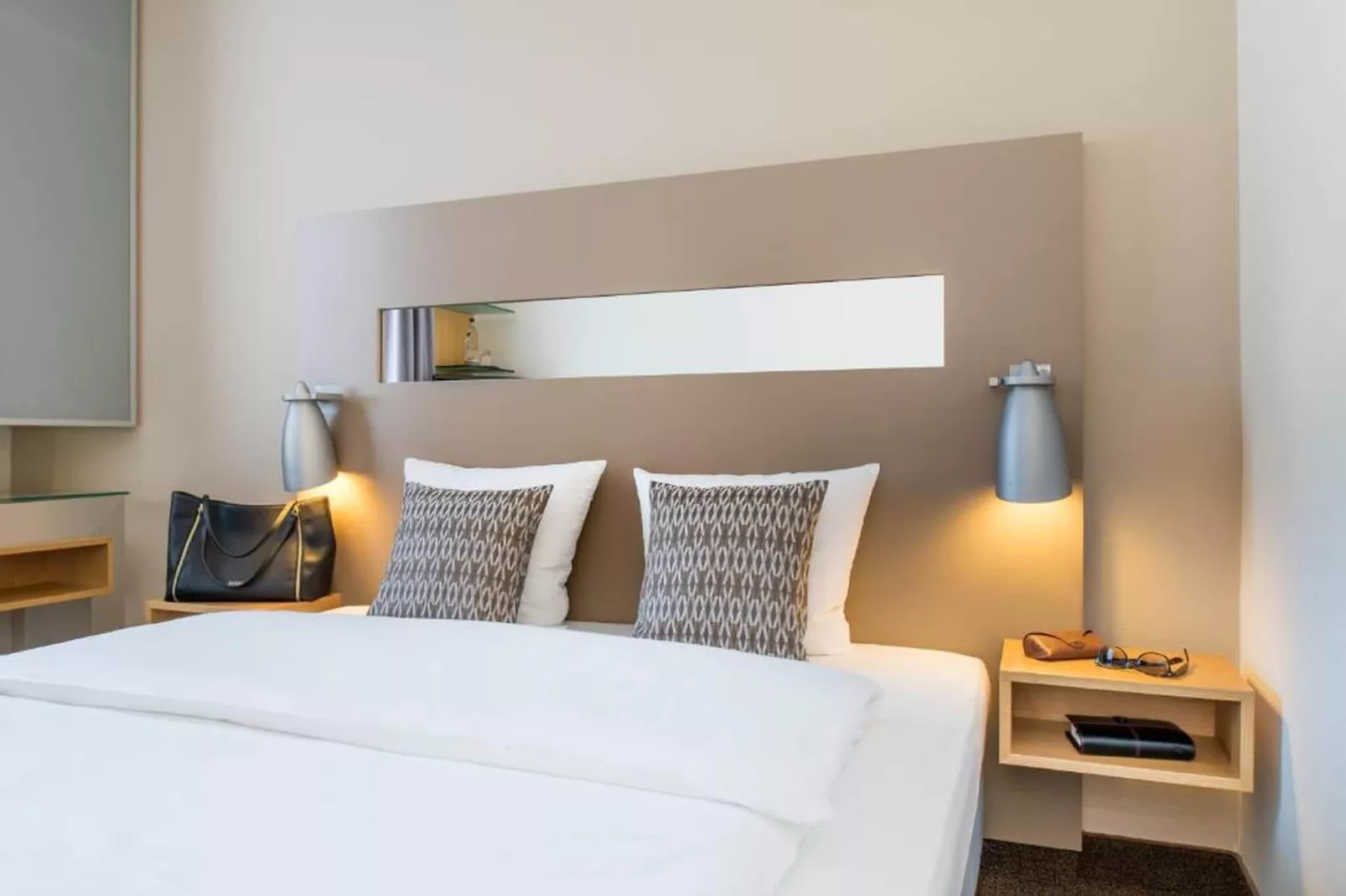 Hotel Düsseldorf - Double Room - Slaapkamer