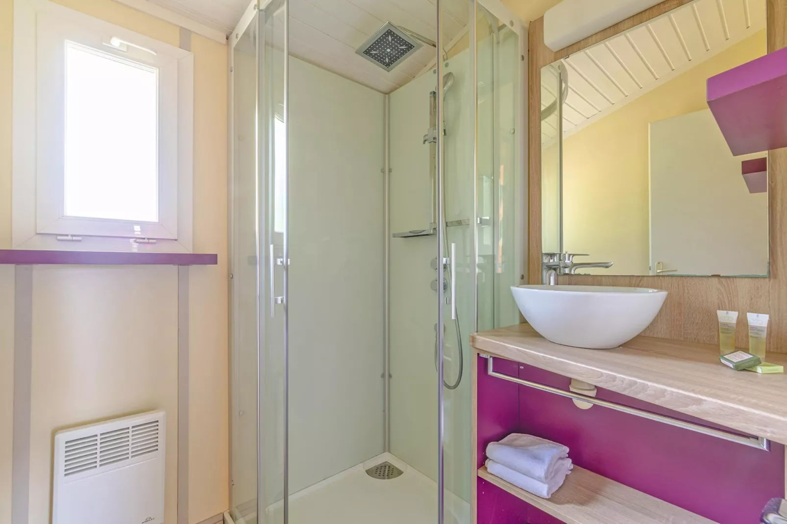 Port Lalande COTTAGE 6 pers OTA - Badkamer