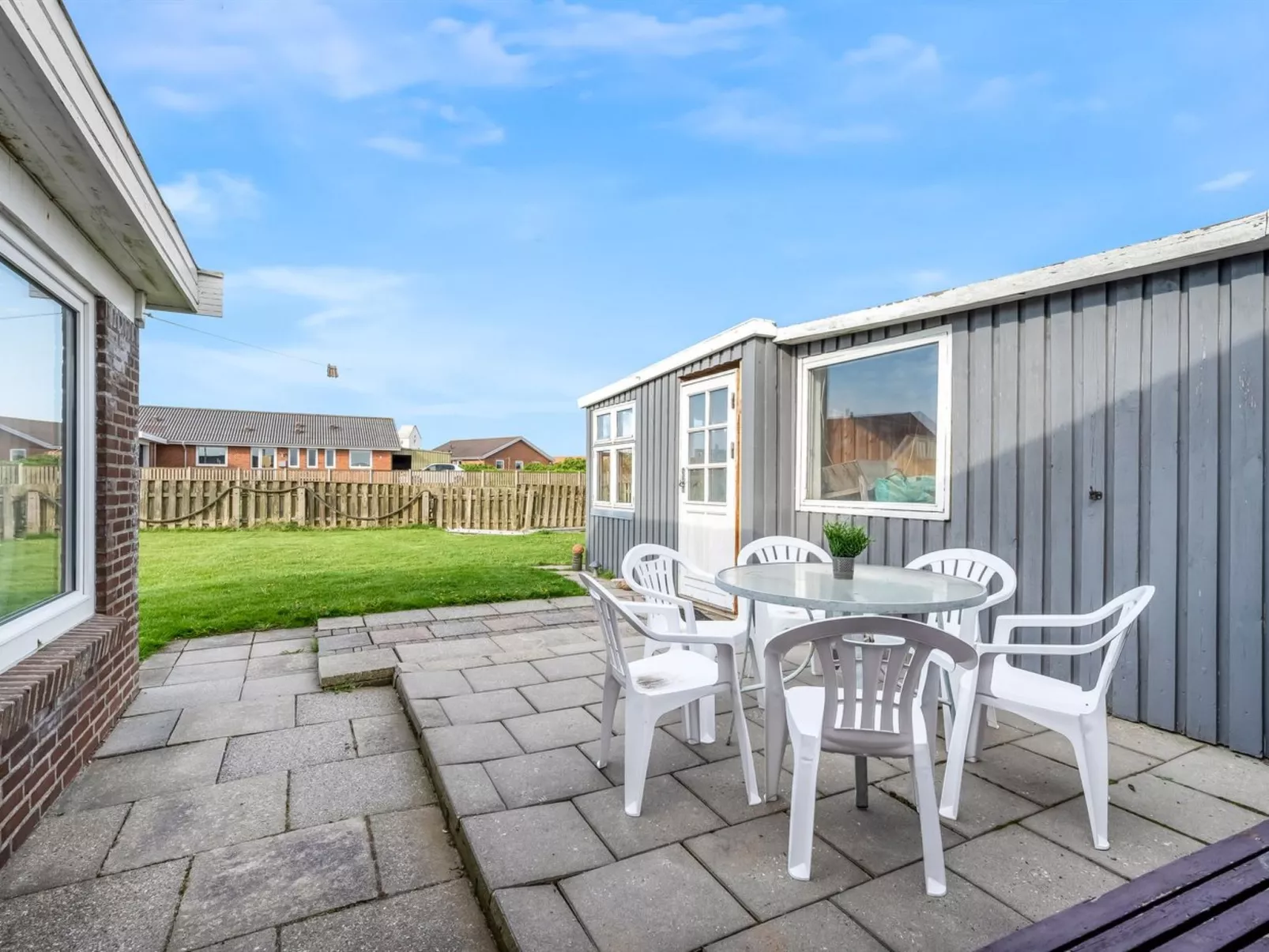 "Mads" - 400m from the sea - Buiten