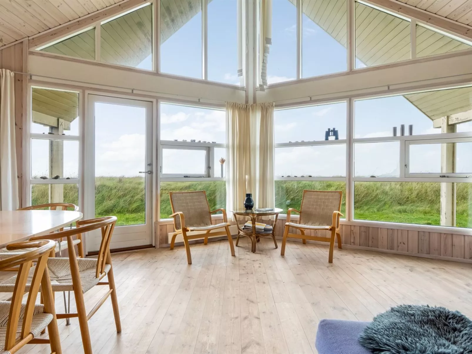 "Tilje" - 80m from the sea - Binnen