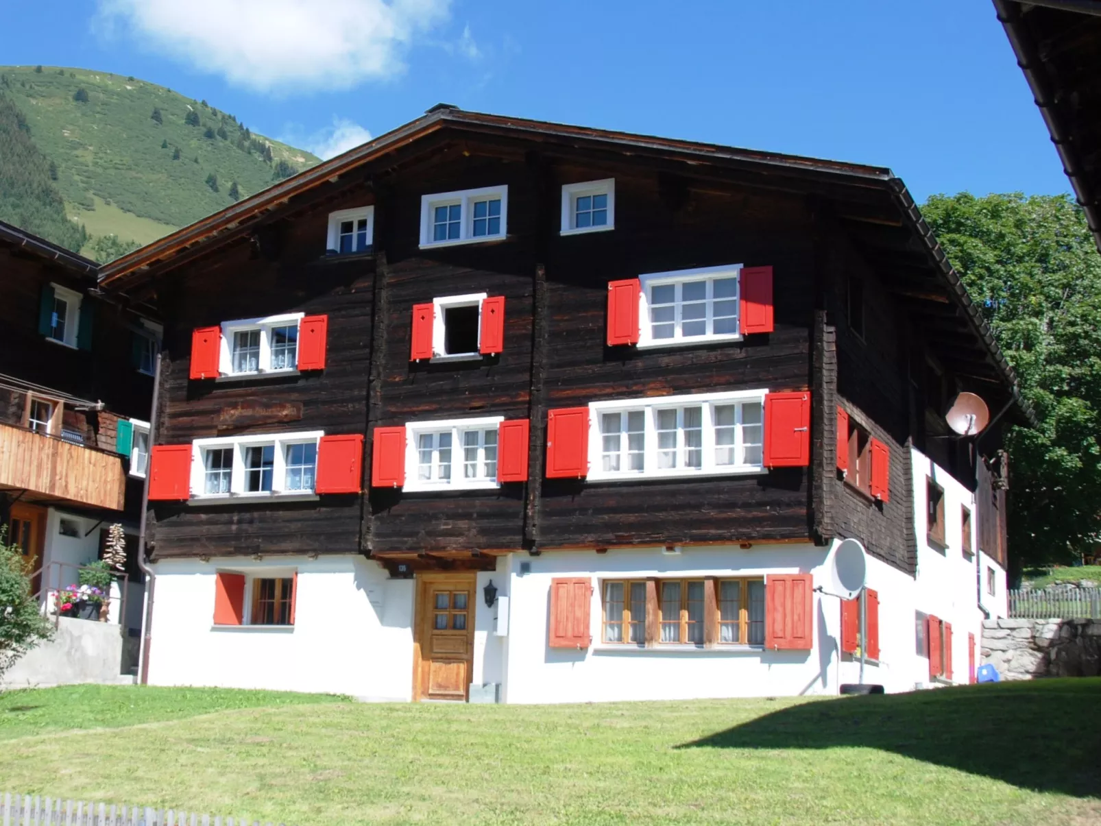 Tgèsa Turmalin Utzinger, (Camischolas/Sedrun). - Buiten