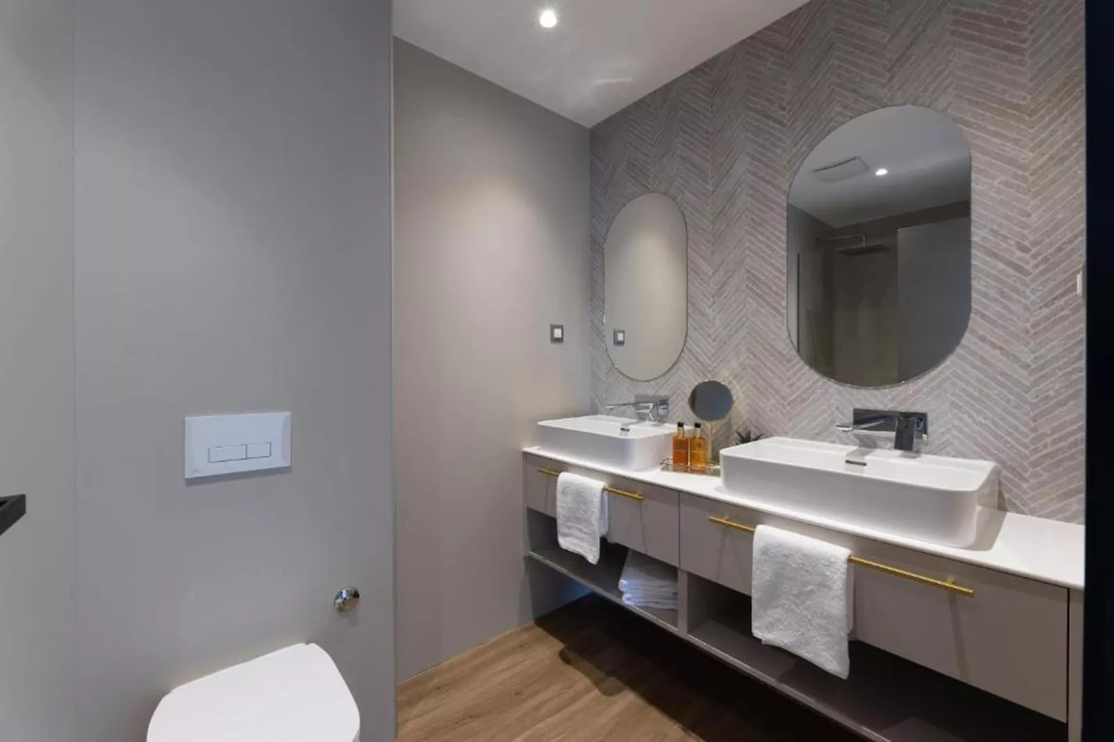 PICTAS Residence - Standard Double or Twin Room with Balcony - Badkamer