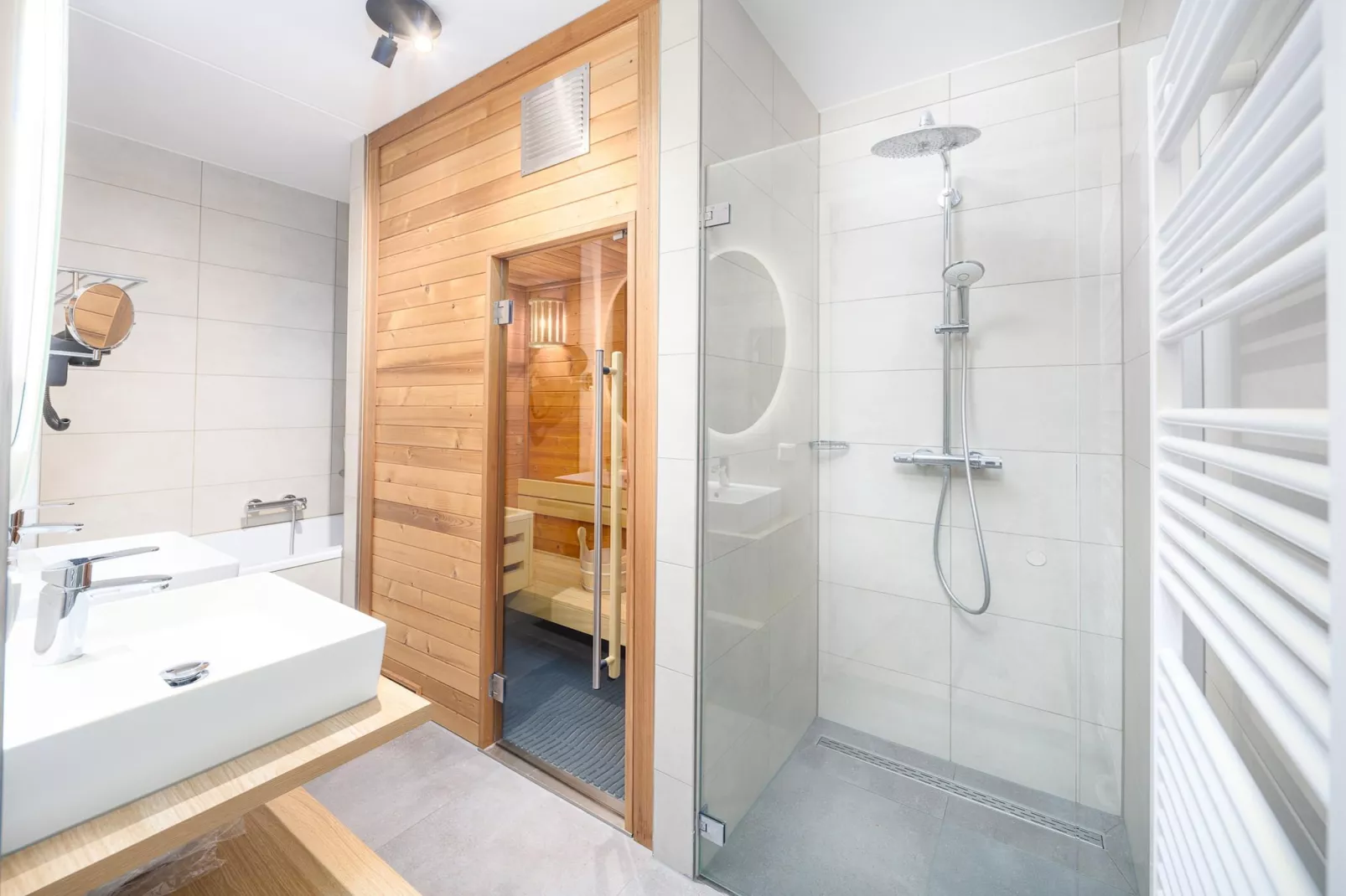 Luxury Beach Apartment | 4 Pers. - Badkamer