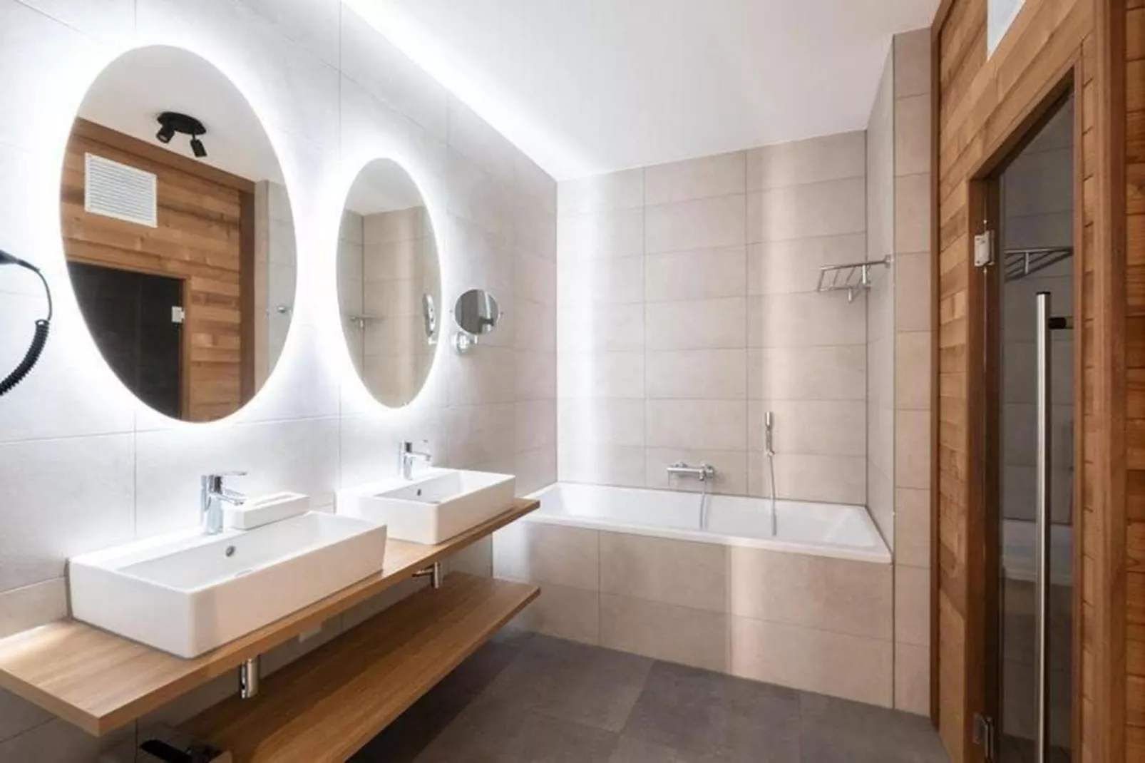 Luxury Beach Apartment | 4+2 Pers. - Badkamer