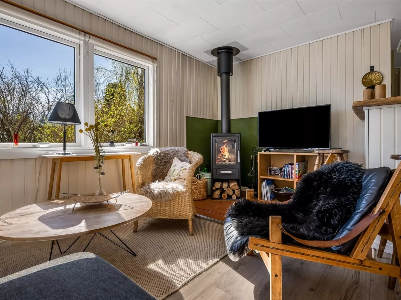"Lovisa" - 7km from the sea - Binnen