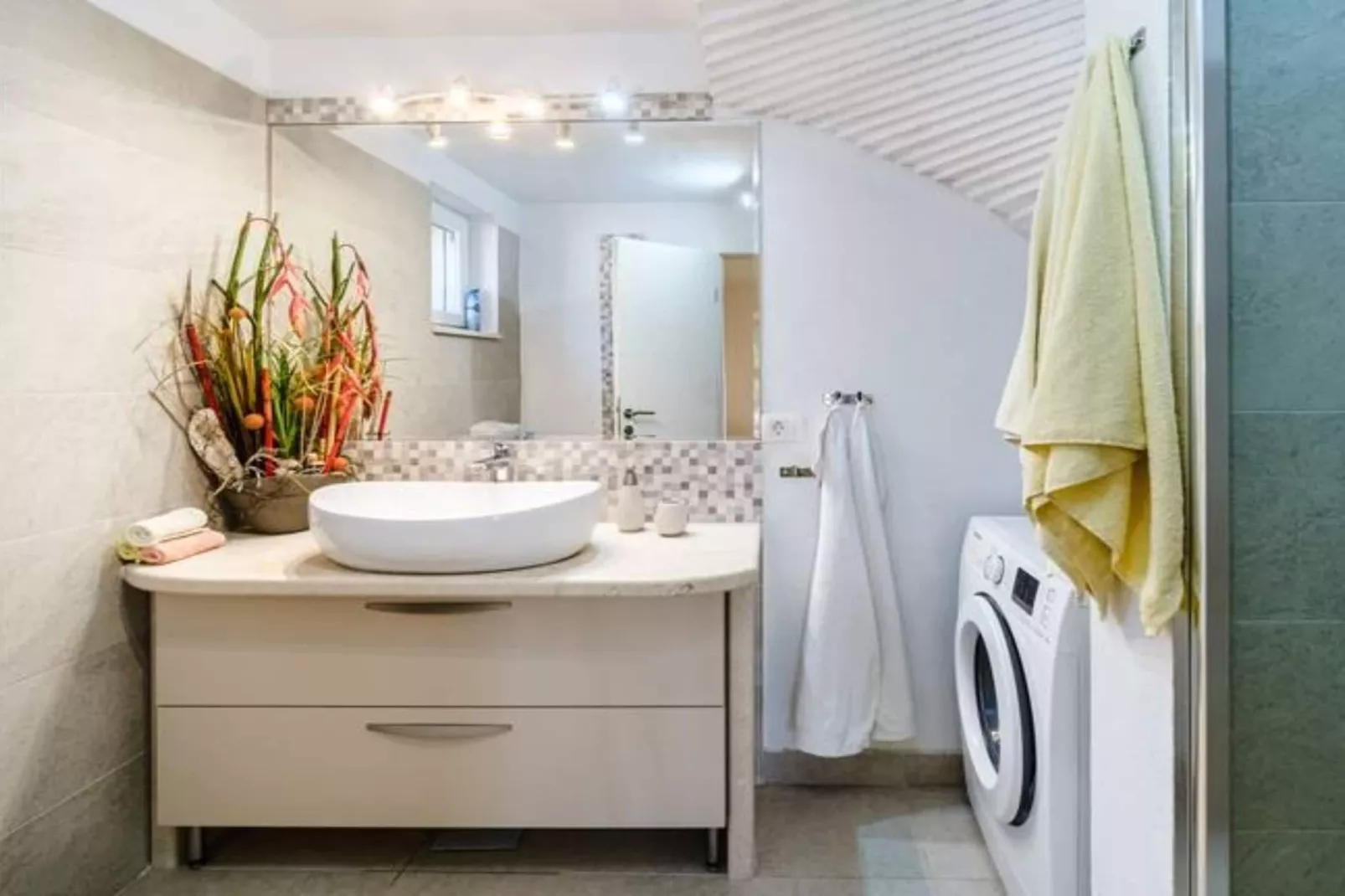 Holiday home House of the Sun - Three Bedroom Holiday Home with Pool - Badkamer