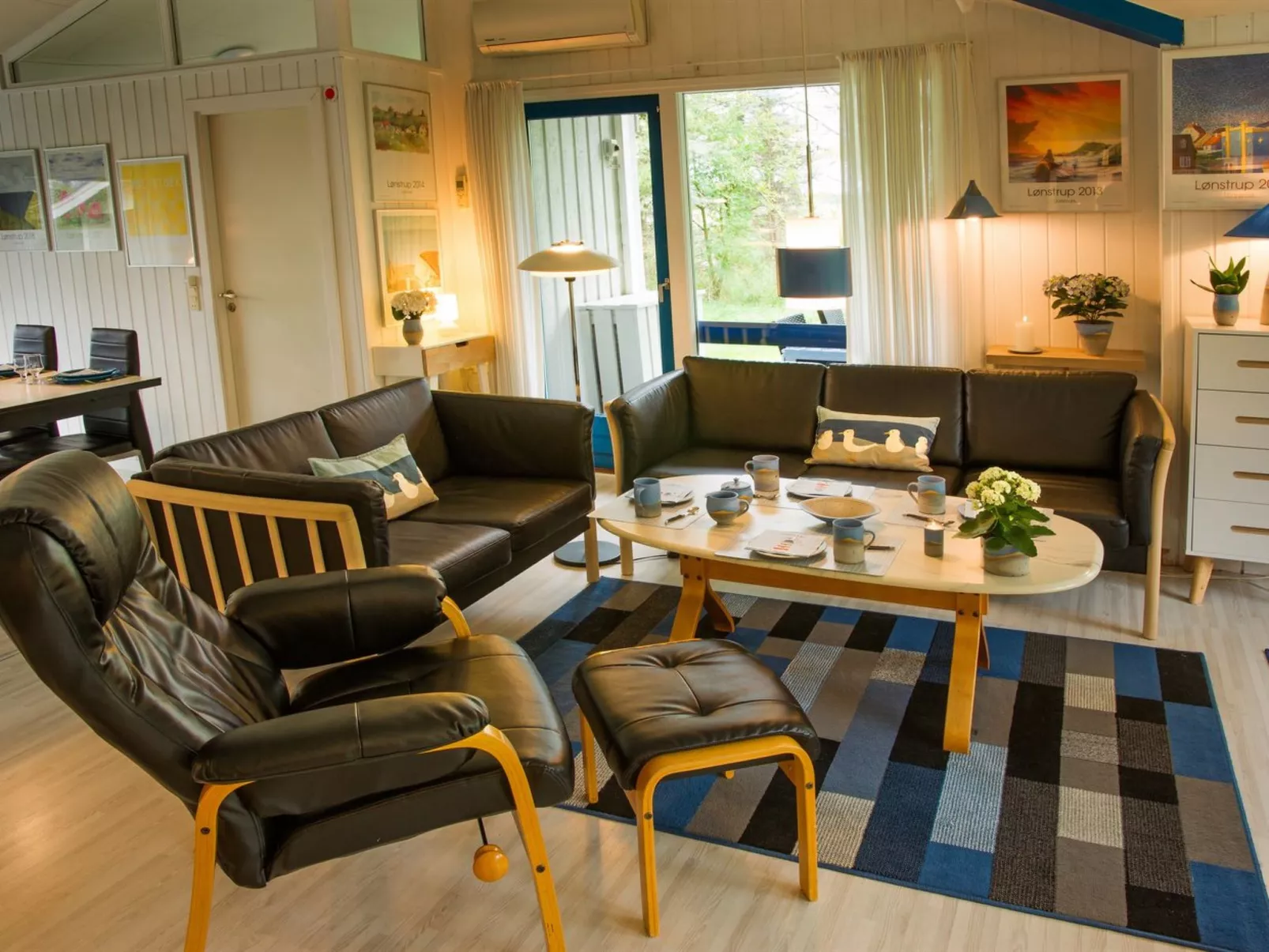 "Nis" - 900m from the sea - Binnen