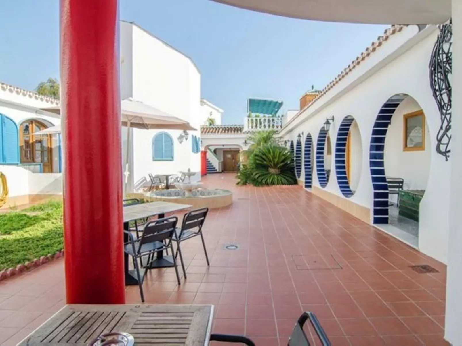 "Almería" mit Gemeinschaftspool in einem andalusischen "Cortijo" in Chilches - Buiten