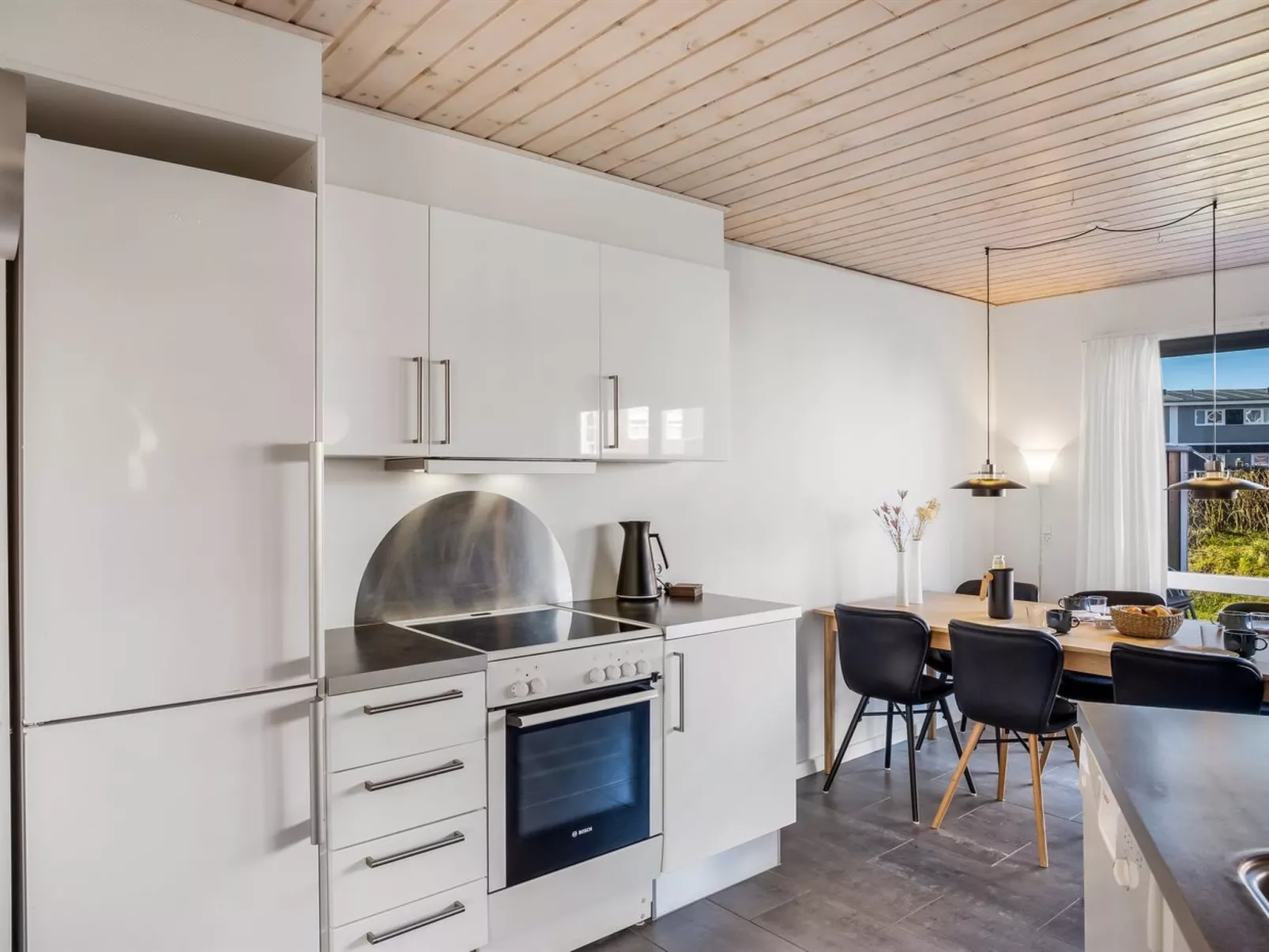"Annakarin" - 1.2km from the sea - Binnen