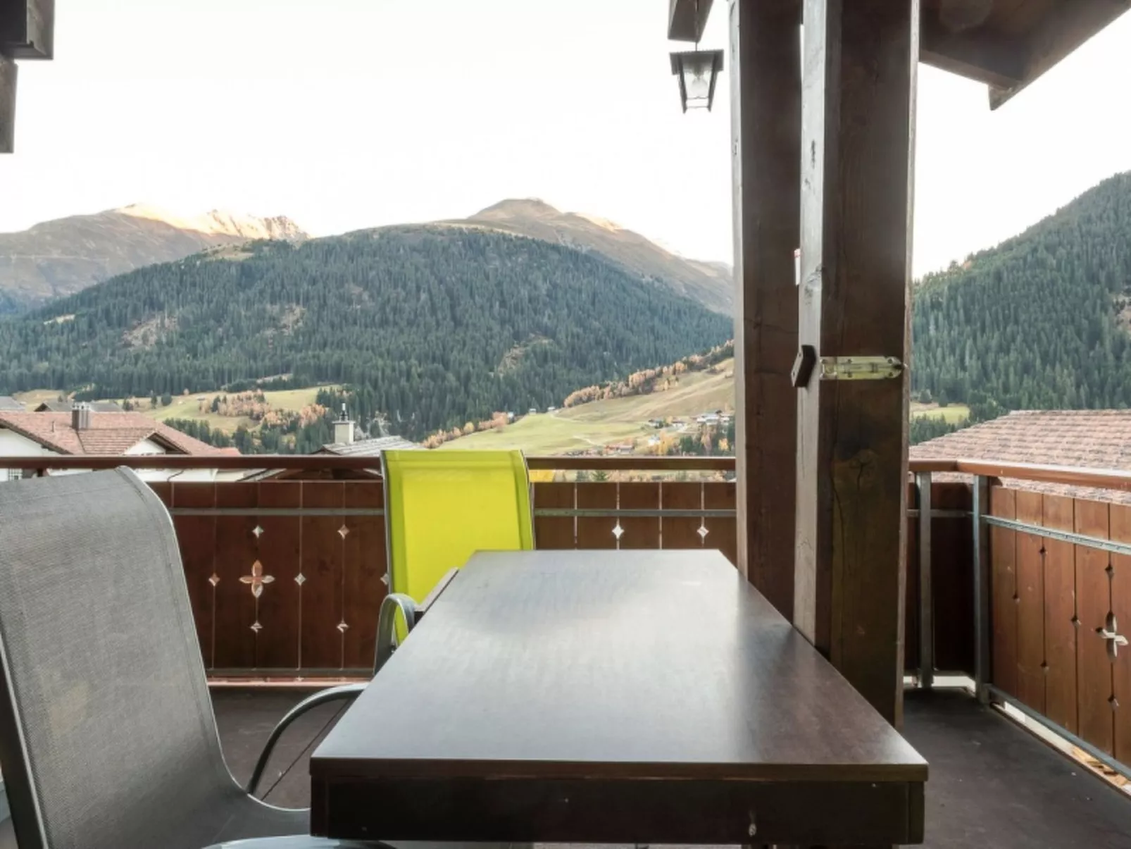 Tingalina Reichlin, (Sedrun), 122.01/.02 - Buiten
