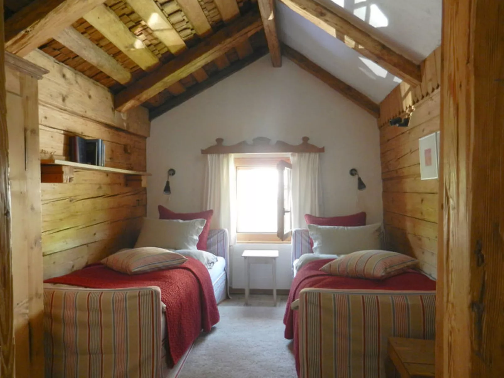 Altes Pfarrhaus, Surcasti, (Surcasti). - Binnen