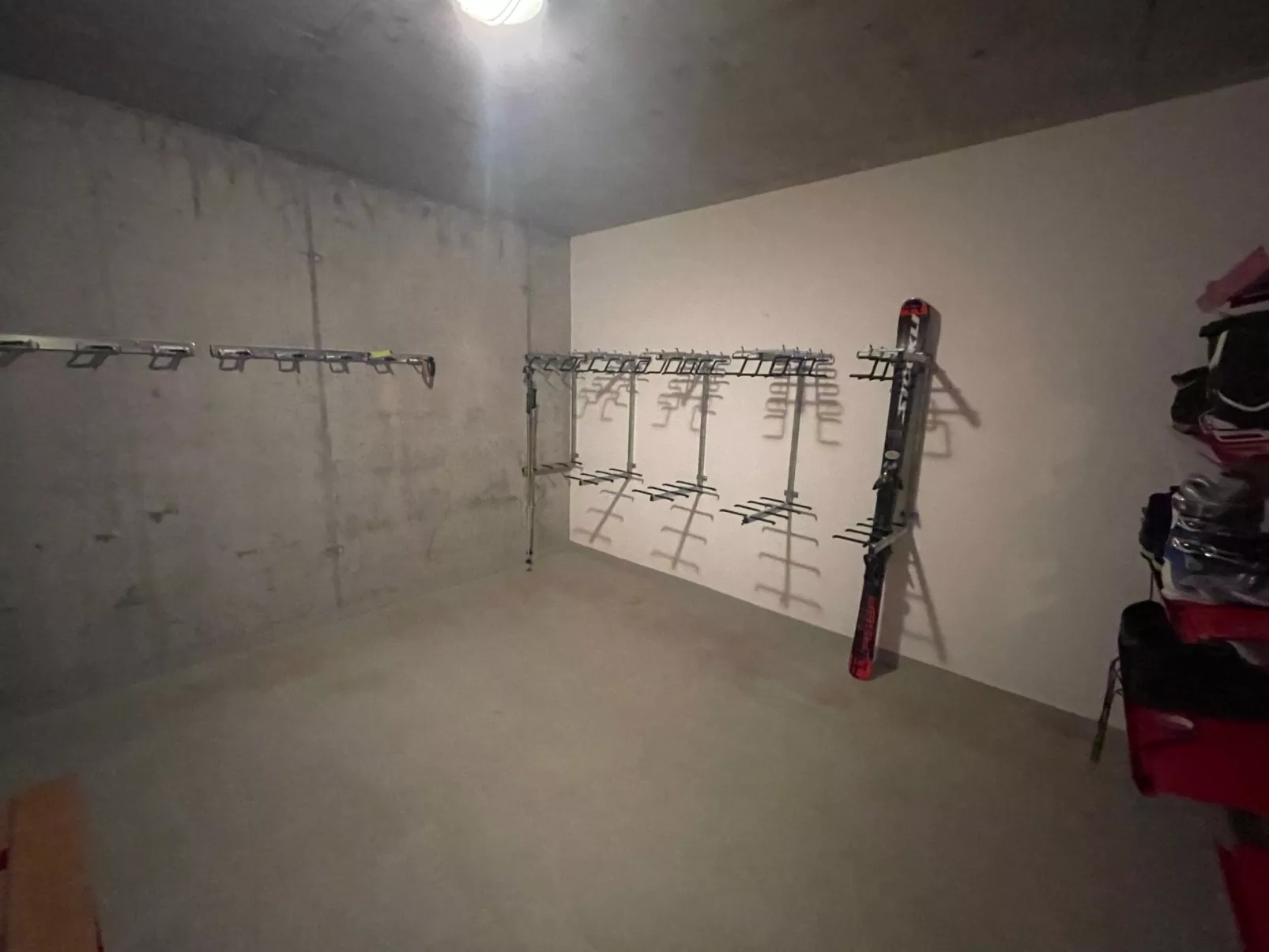 Refugio Pratuor, (Scuol). - Binnen