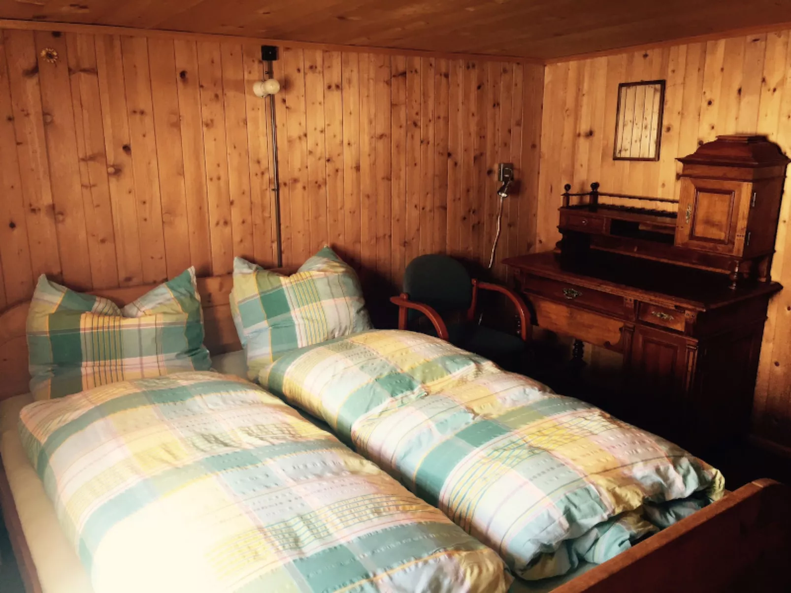 Ambach79, (Avers). - Binnen