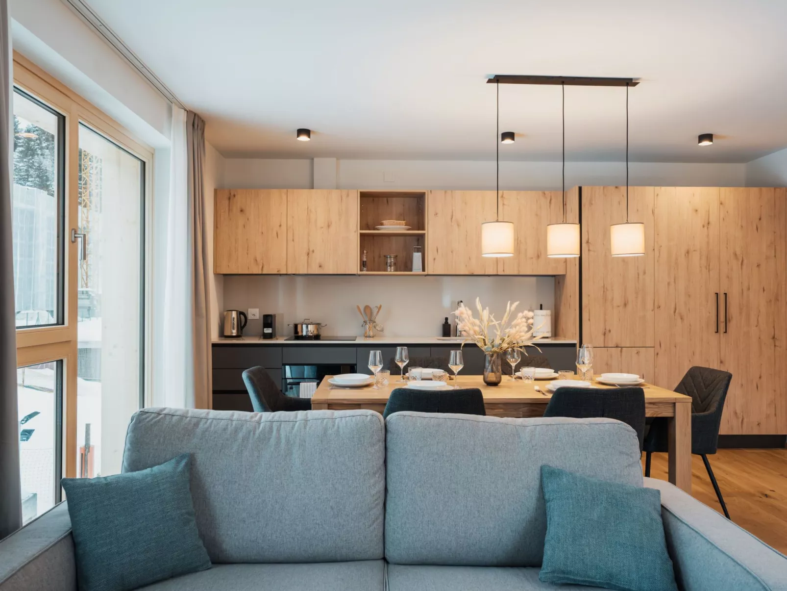 Alpine Apartments, (San Bernardino). - Binnen