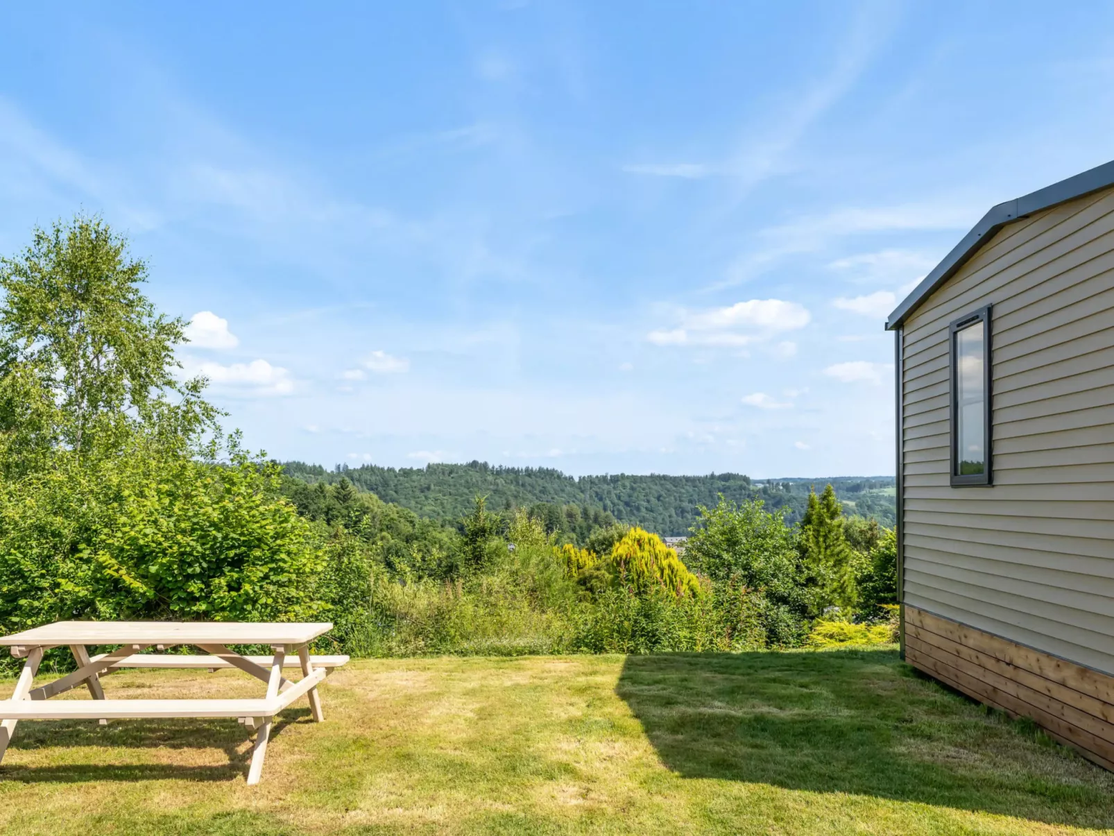 Camping Papillon Bouillon - Vakantiehuis ChaliBou - Buiten