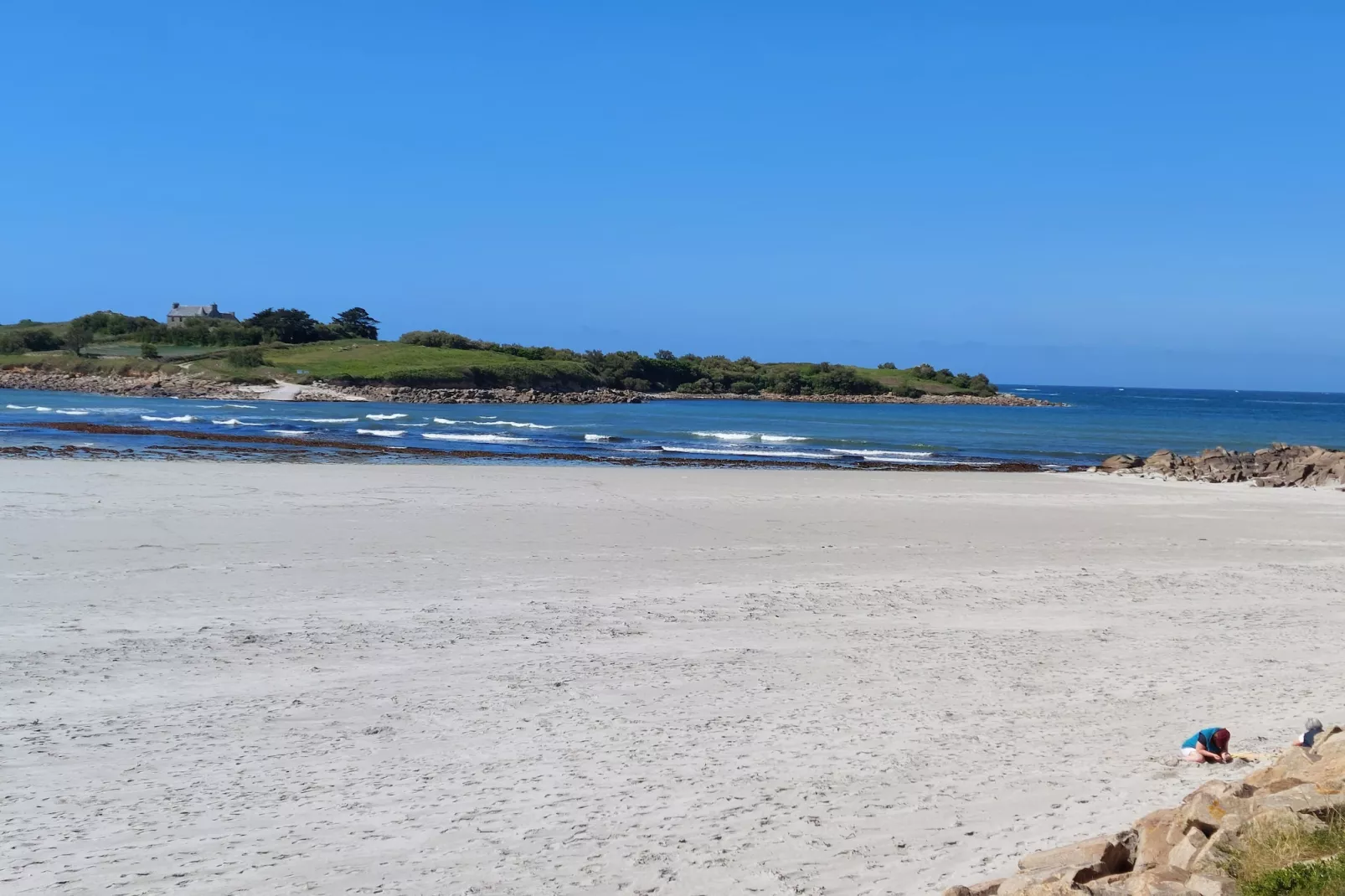 Ebenerdiges Ferienhaus in Strandnähe Santec - Gebieden zomer 1km
