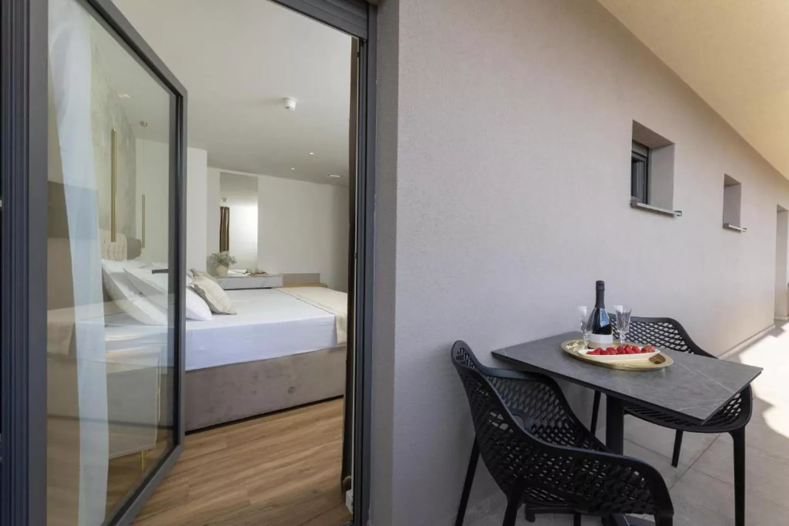 PICTAS Residence - One-Bedroom Apartment with Sea View and Terrace - Terrasbalkon