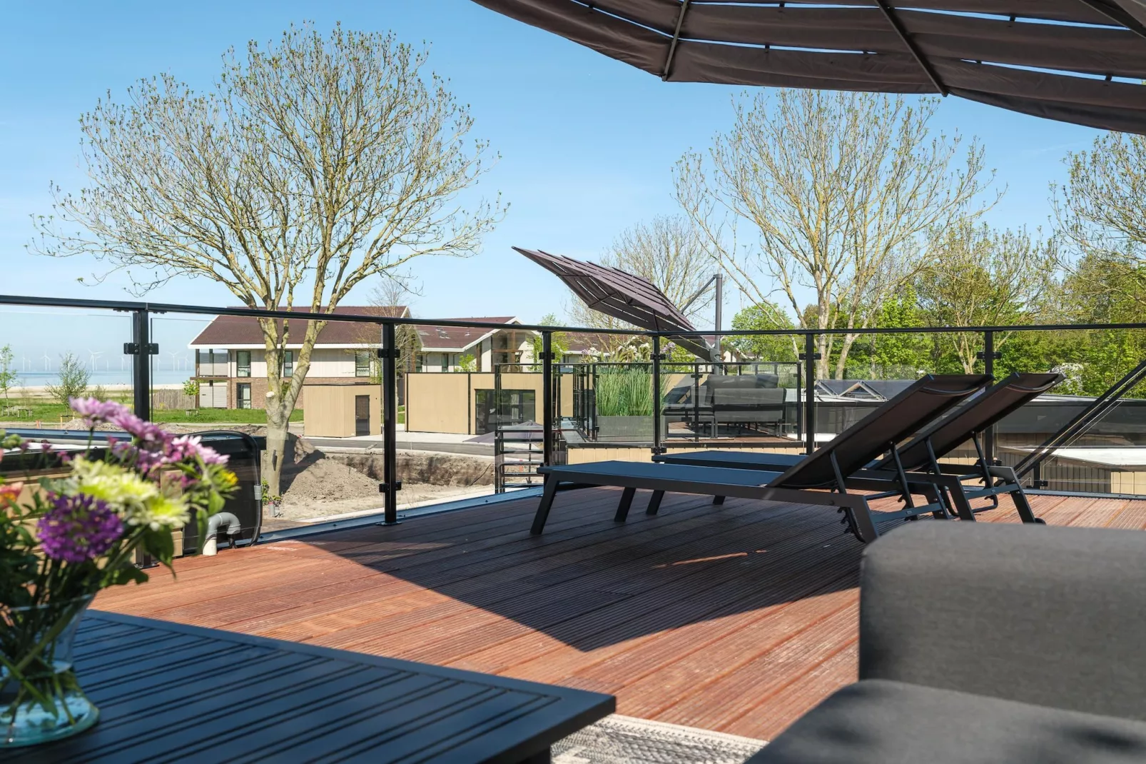 Villa L-Meerzicht | 6 pers. Roof terrace - Terrasbalkon