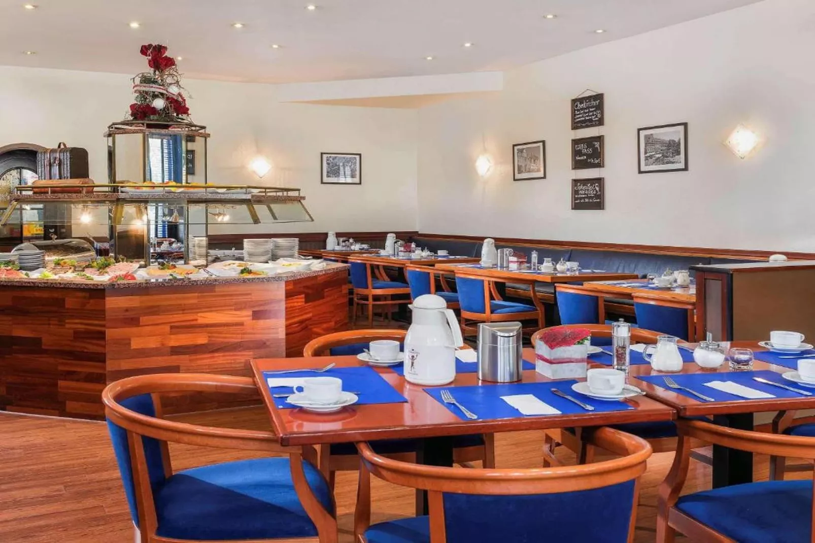 Offenburg City - Family Room - Image-tags.hotelfacilitiesandservices