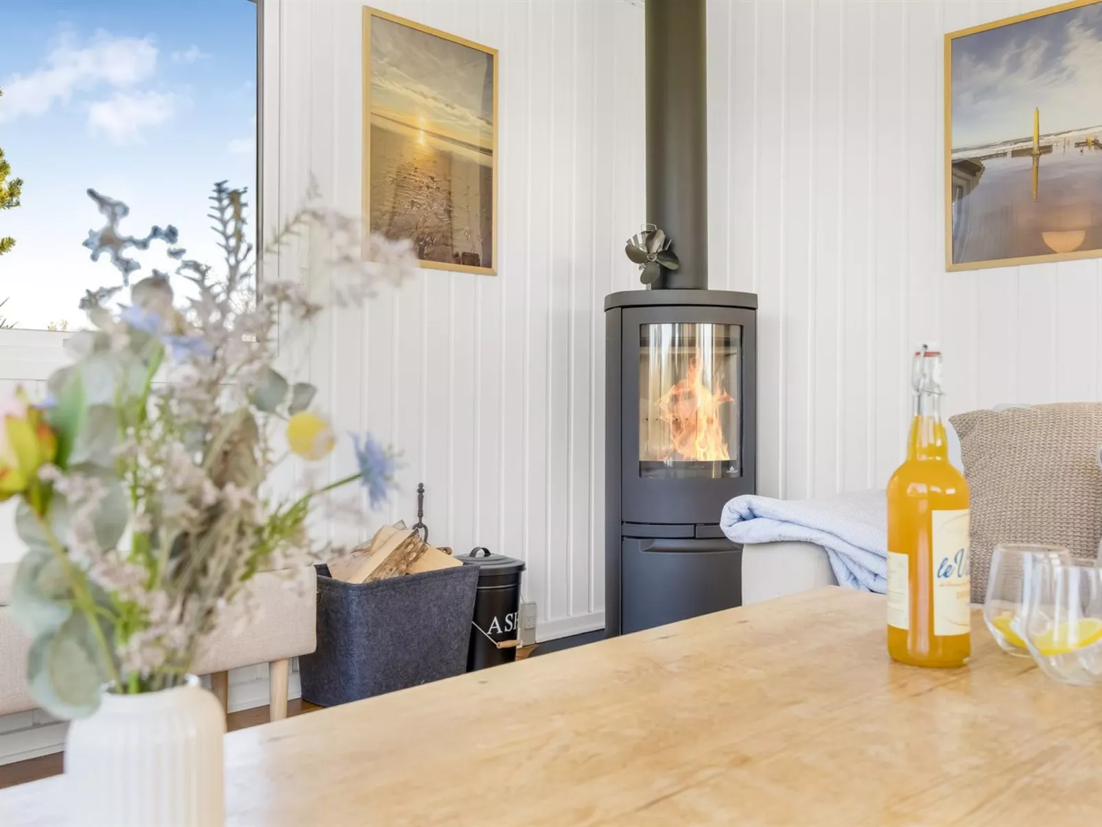 "Toti" - 500m from the sea - Binnen