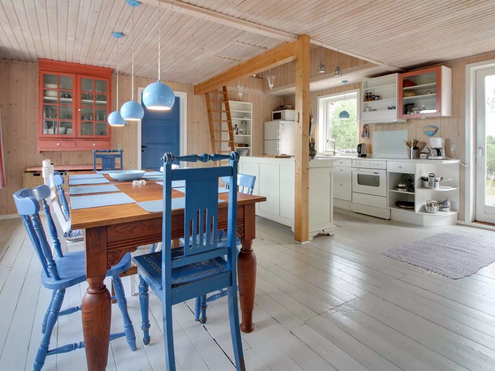 "Ilsebil" - 500m from the sea - Binnen
