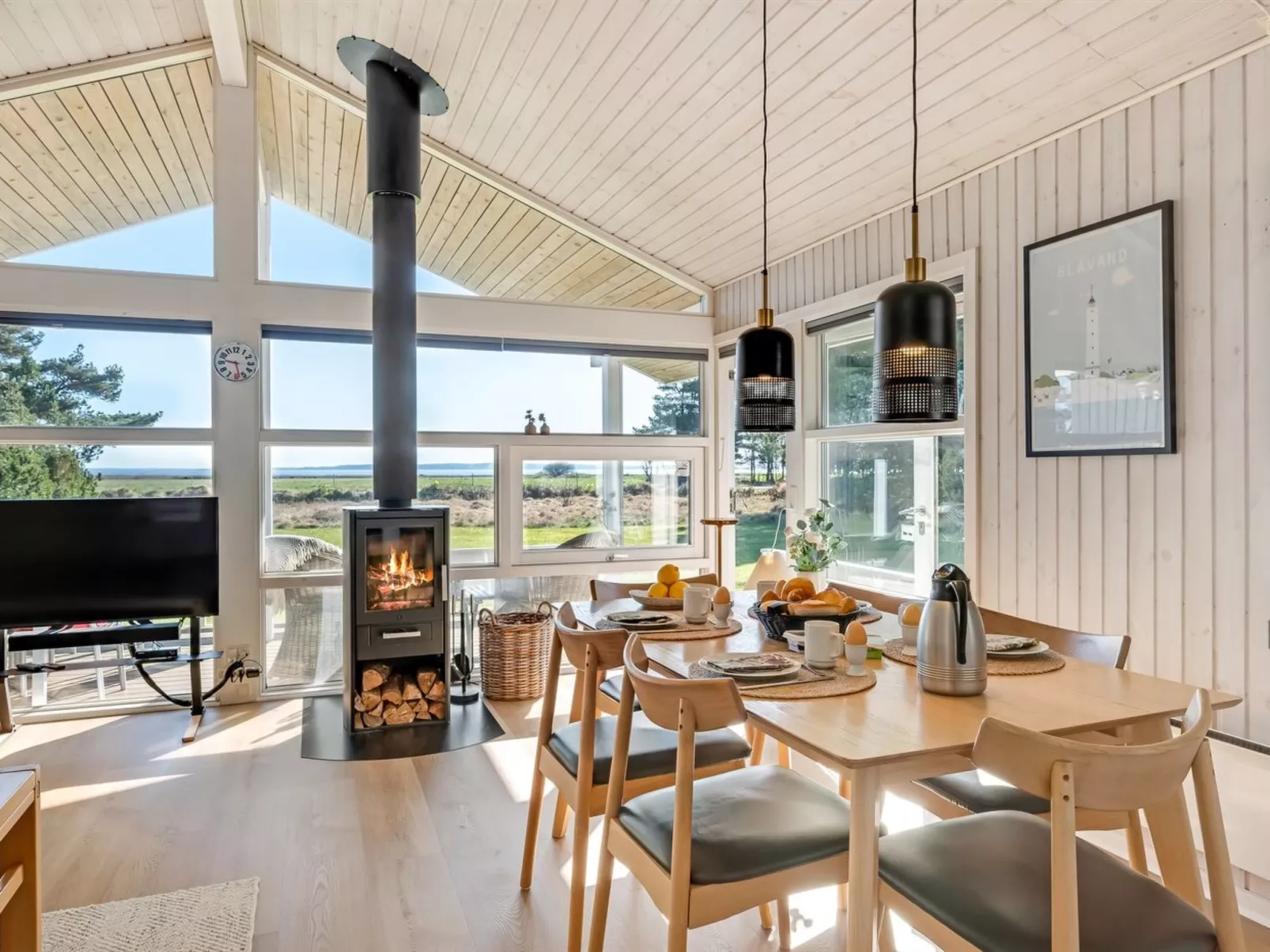 "Eltje" - 4km from the sea - Binnen