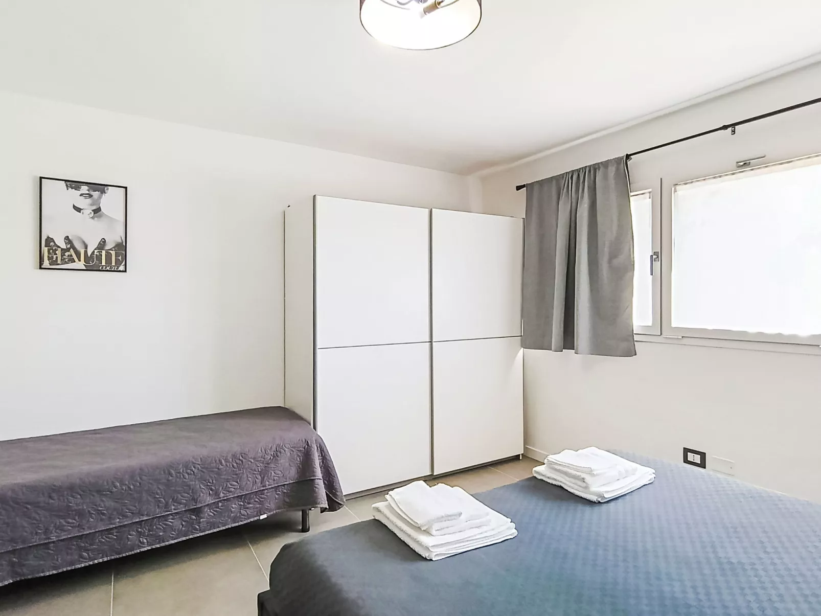 MB Guest House - Binnen