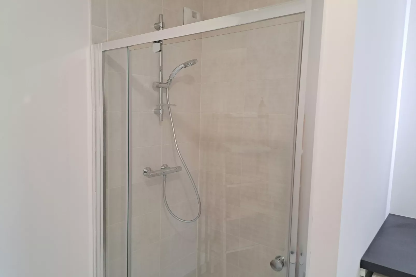 Ferienwohnung in Pouarzel - Badkamer