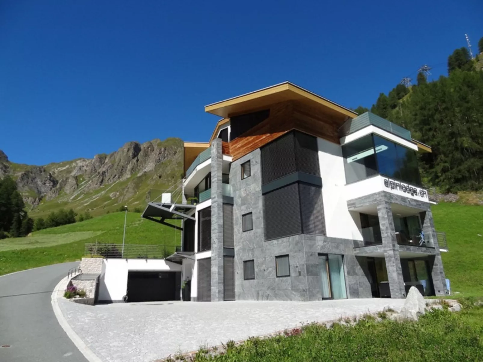 Alpinlodge & spa*****, (Samnaun-Ravaisch). - Buiten