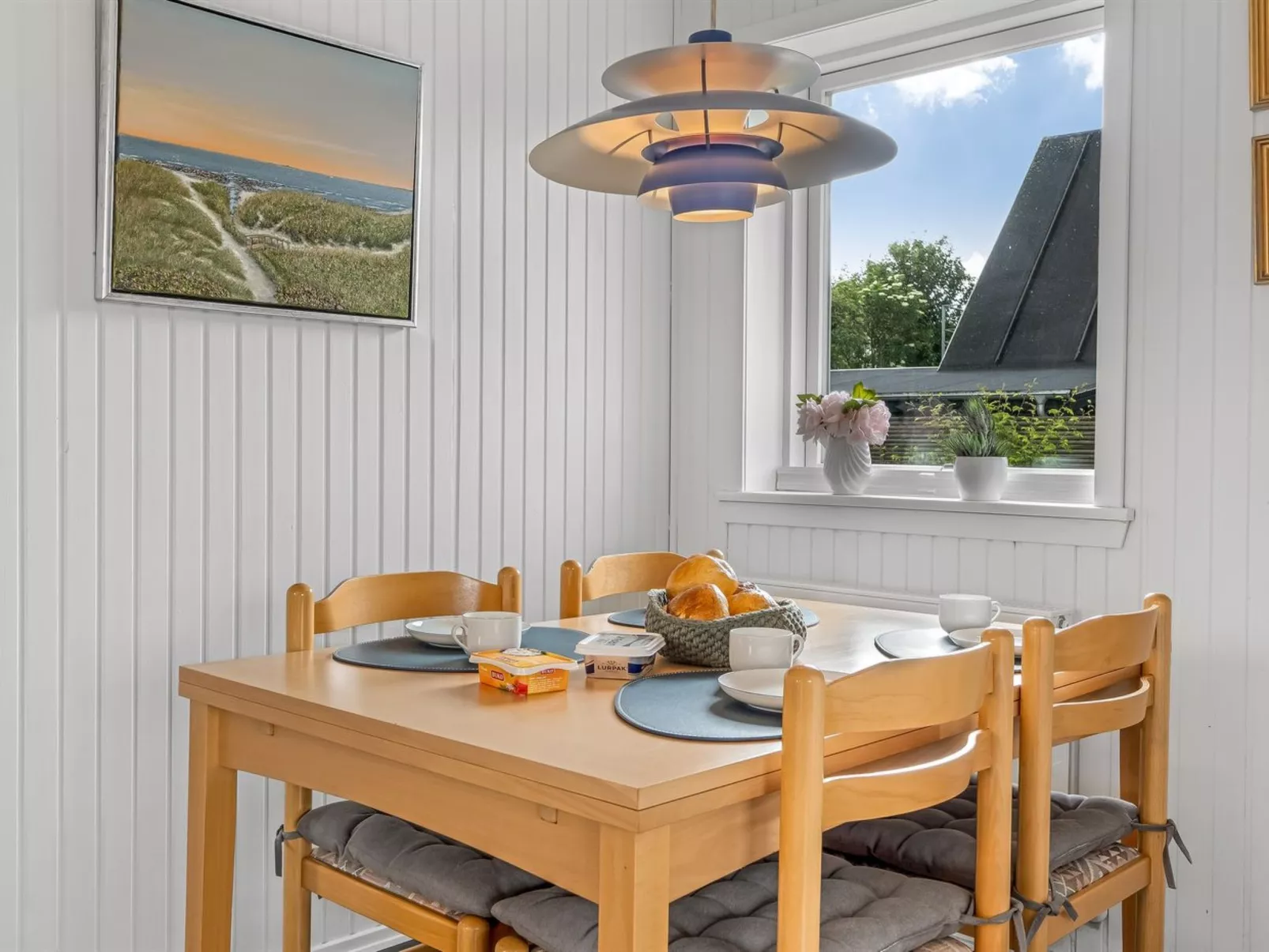 "Tinka" - 100m from the sea - Binnen