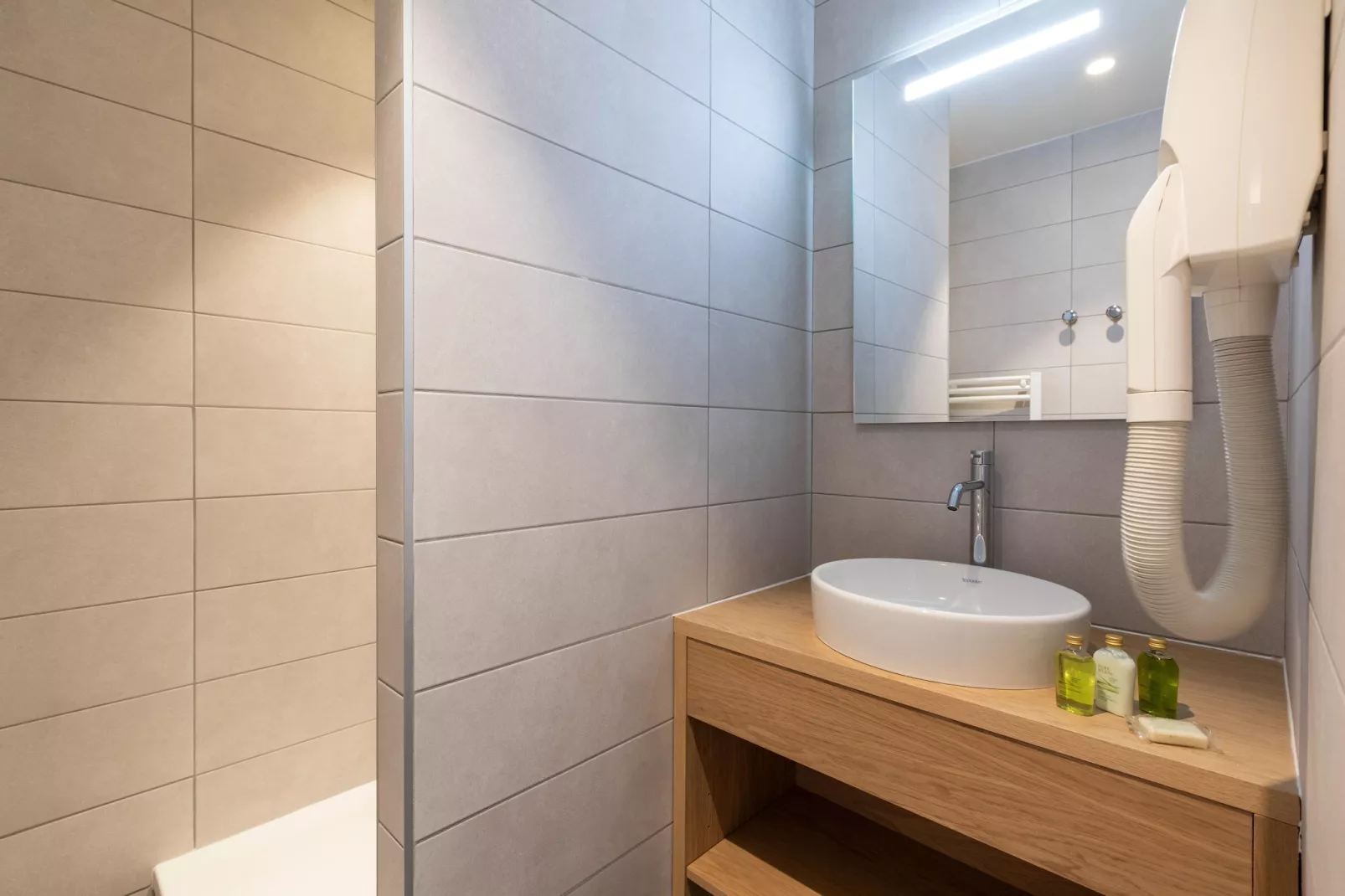 Village Club MMV Plagne 2000  Room for 6 people - Badkamer