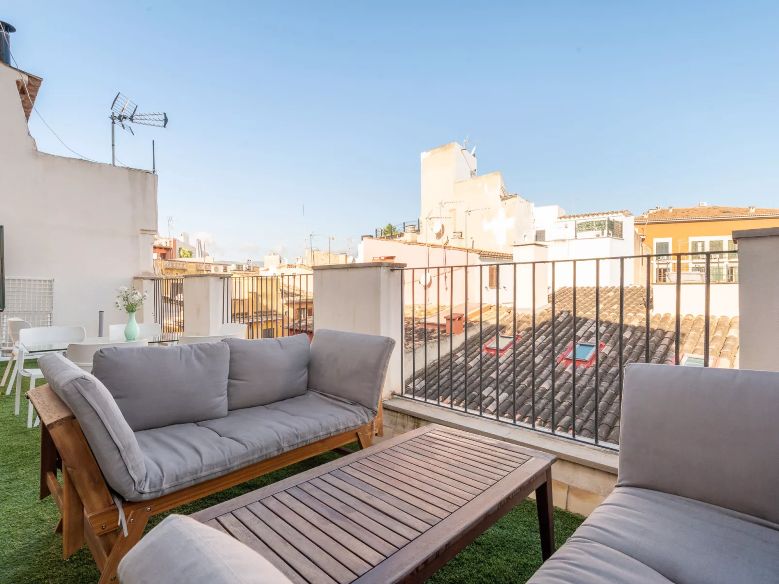 HOLIDAY PALMA TERRACE APARTMENT - Binnen