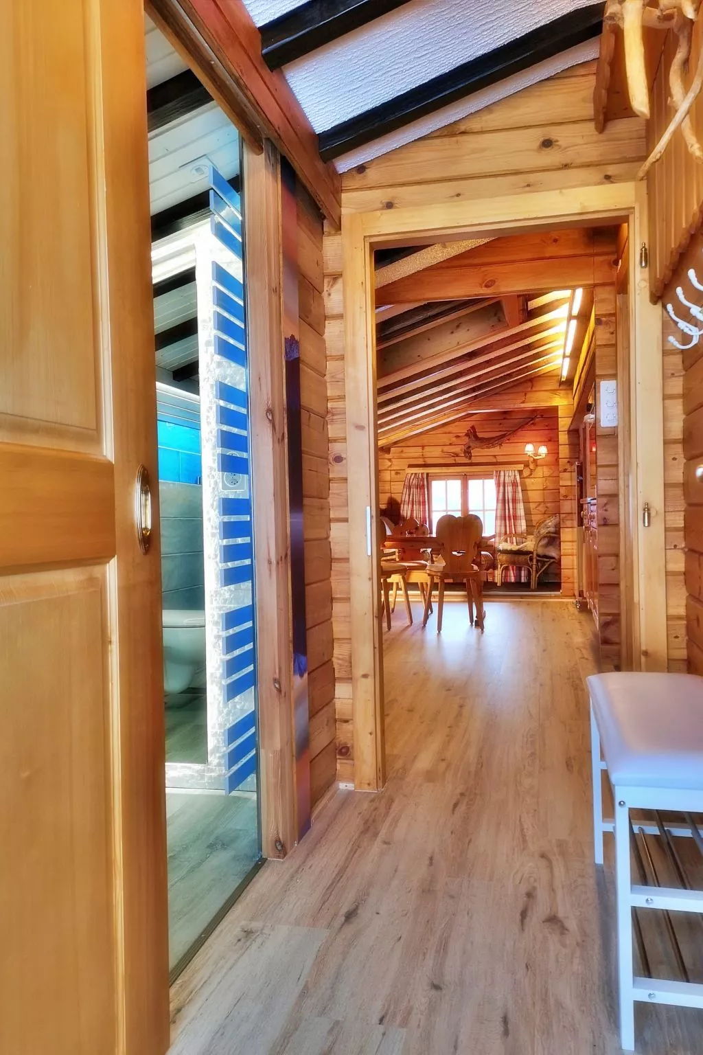 Chalet Dargun Bünter, (Camischolas/Sedrun). - Binnen