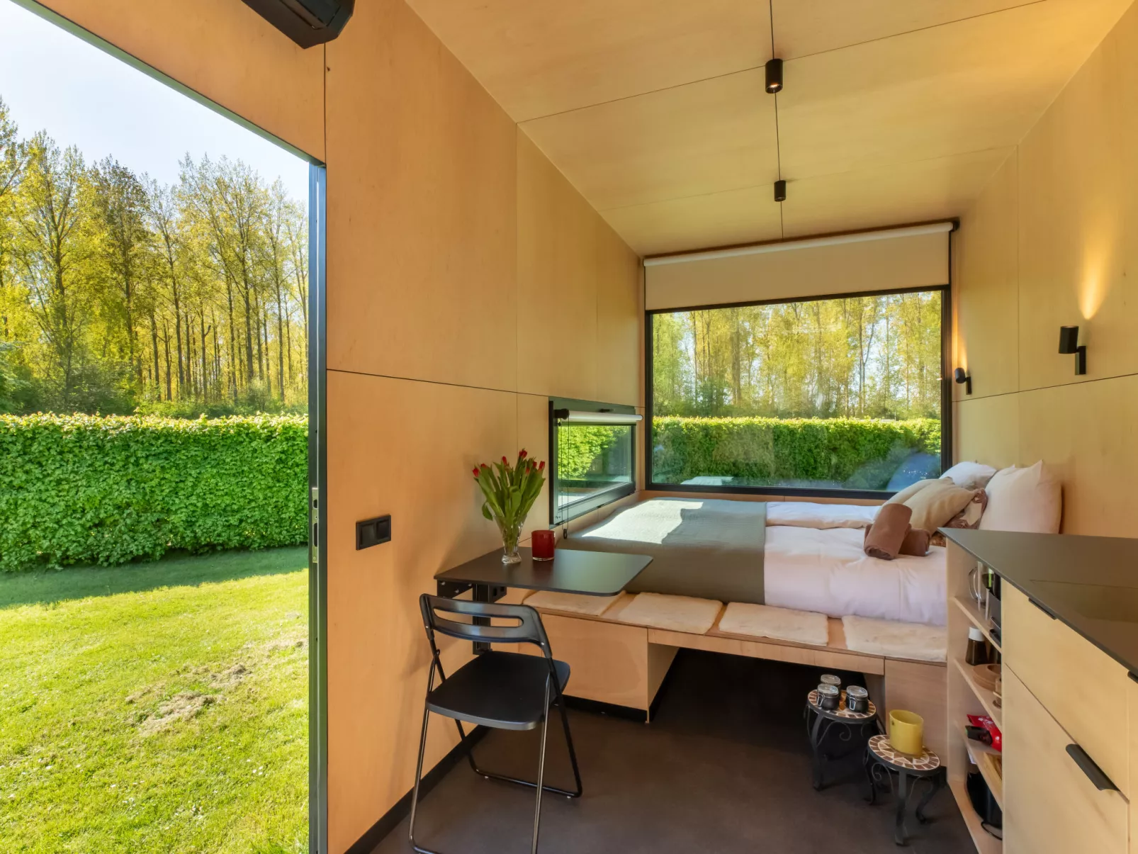 Tiny Cabin Sunshine no 21 - Buiten