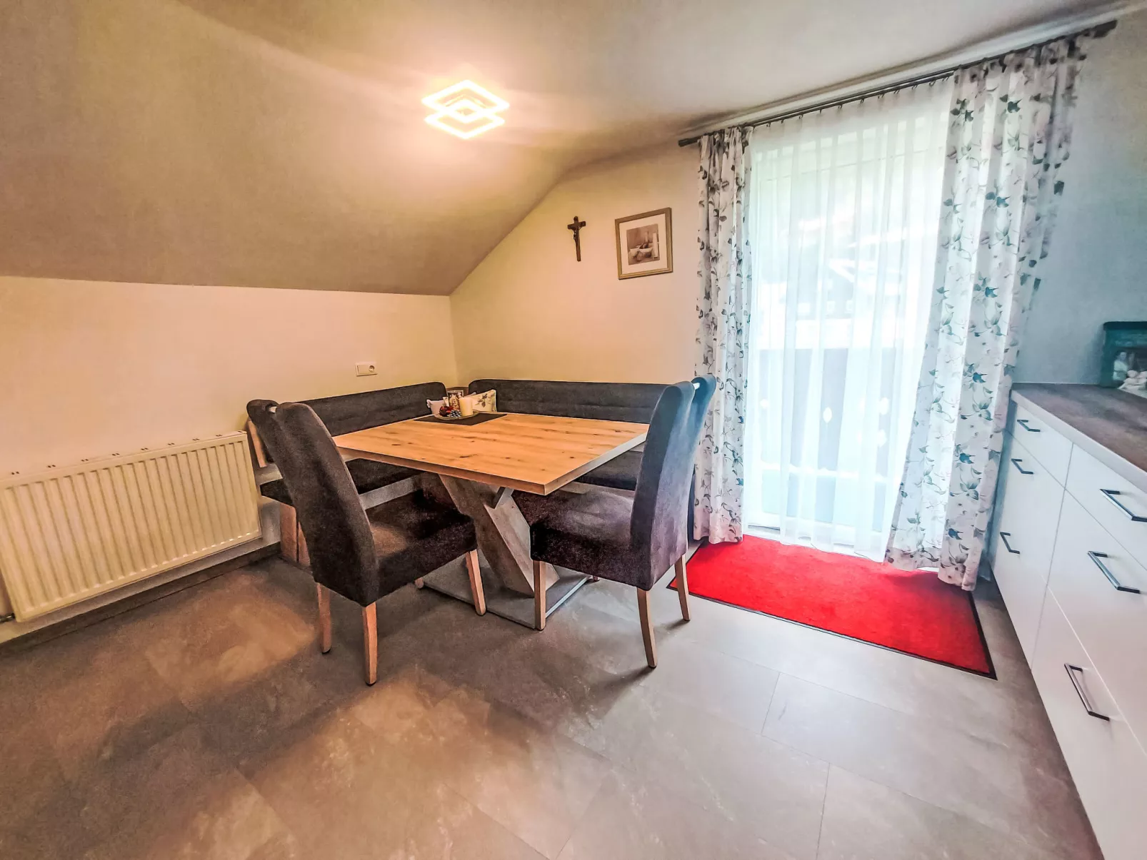 Haus Toferer - Binnen
