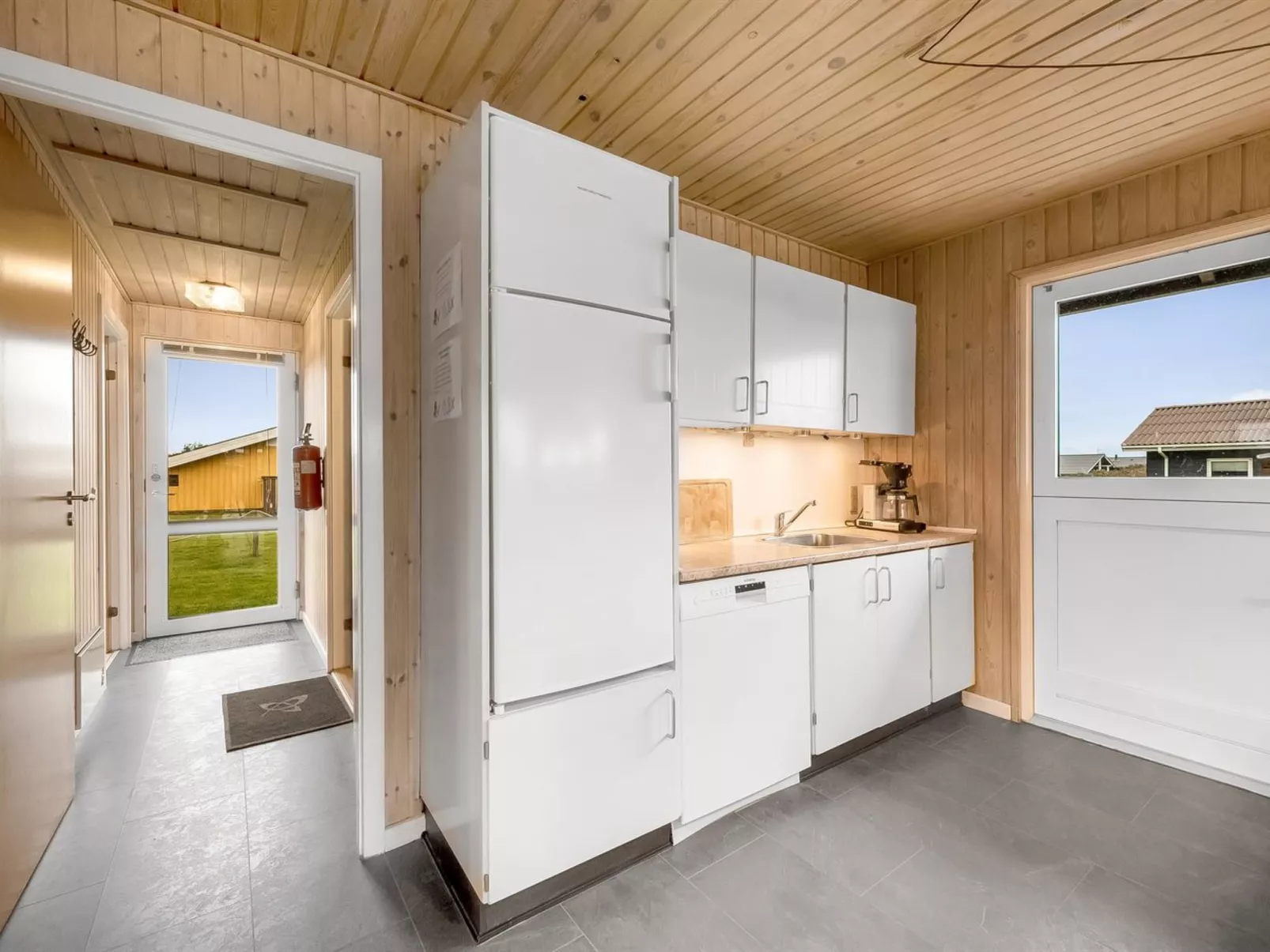 "Odmar" - 300m from the sea - Binnen